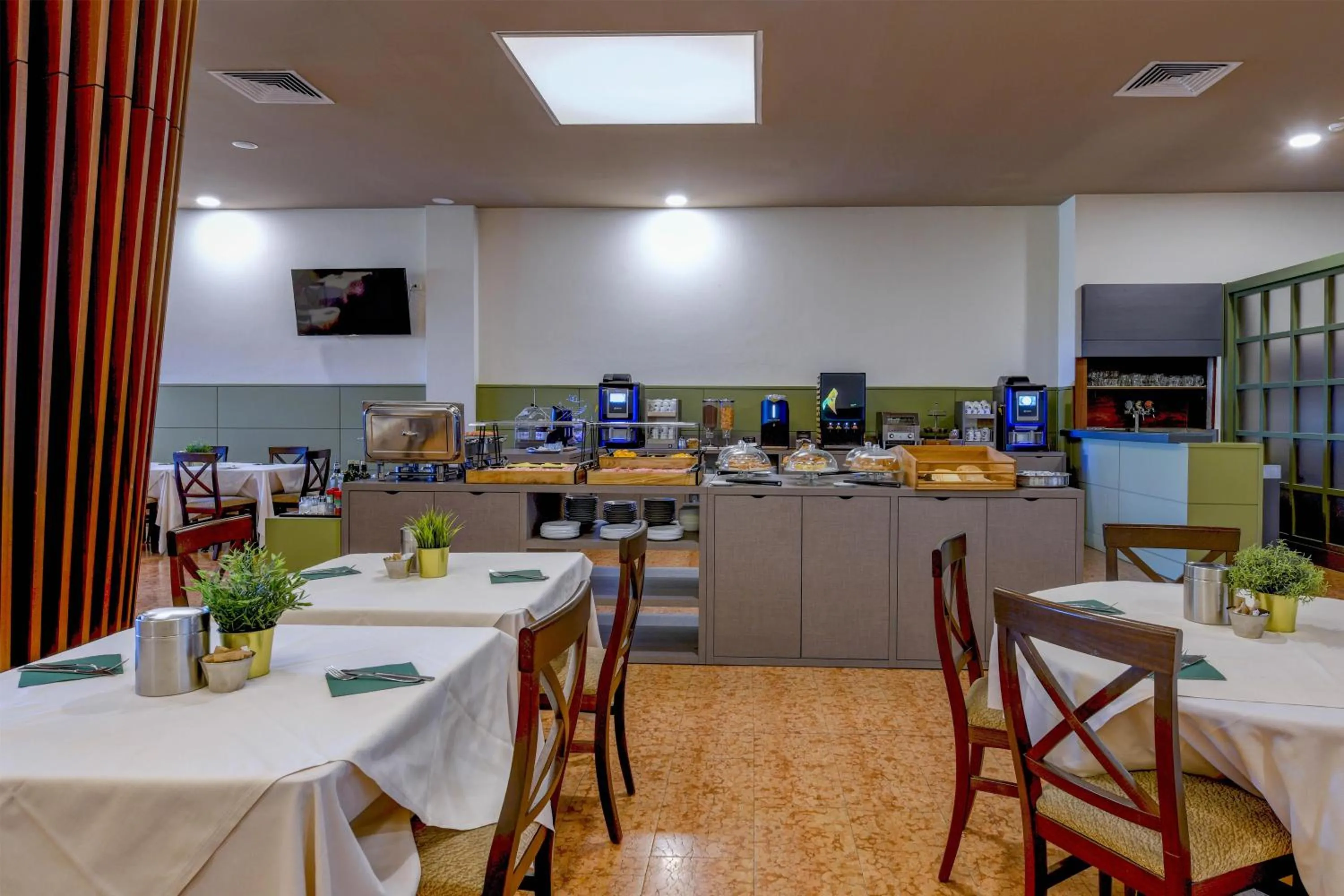 Restaurant/places to eat in Best Western Hotel Garda