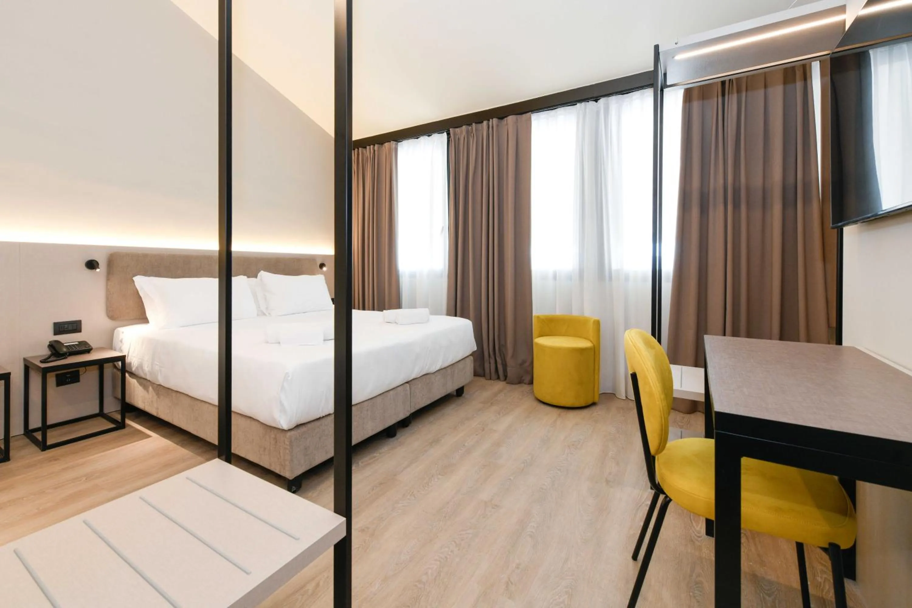 Bed in Best Western Hotel Garda