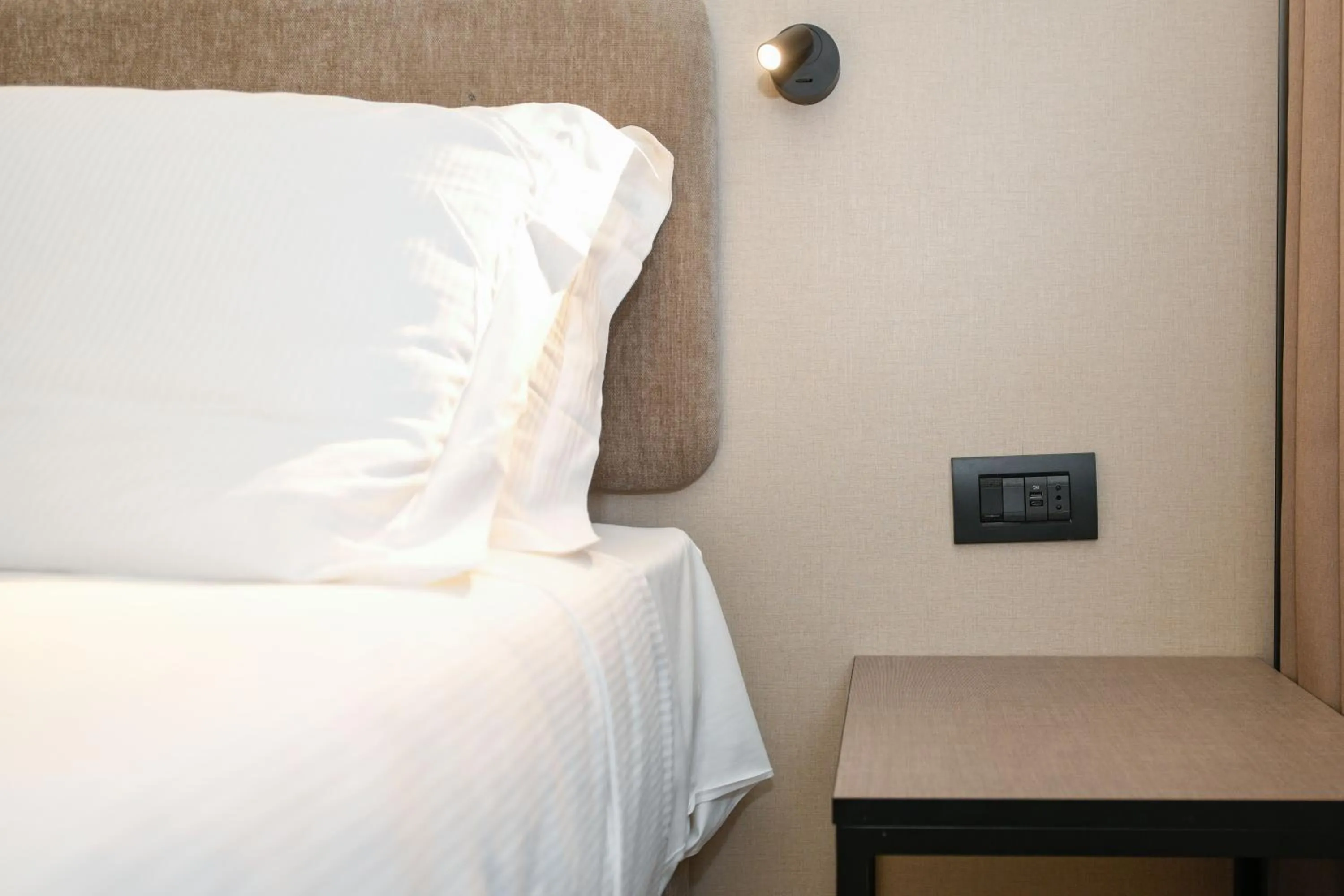 Bedroom, Bed in Hotel Garda