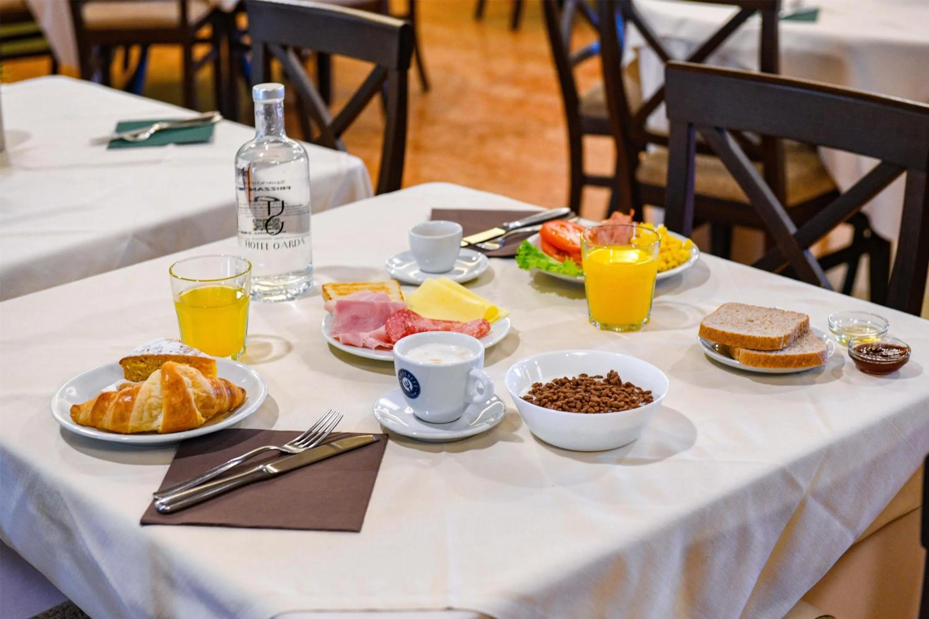 Breakfast in Best Western Hotel Garda