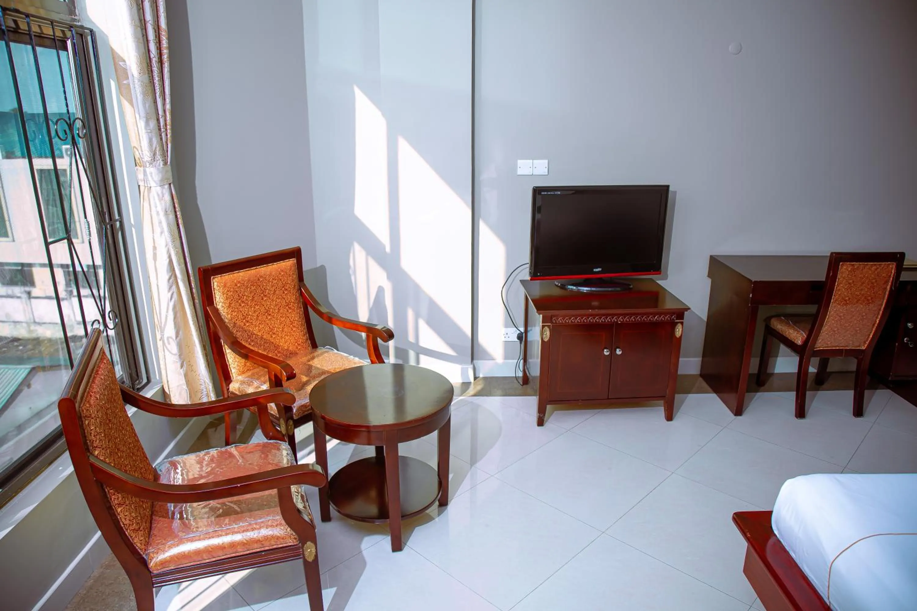 TV and multimedia in Greenlight Hotel