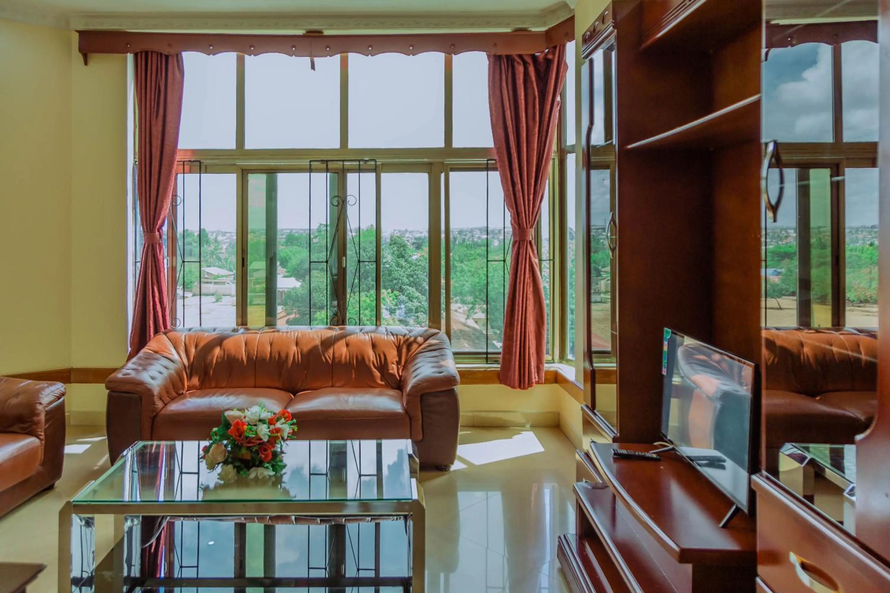 TV and multimedia in Greenlight Hotel