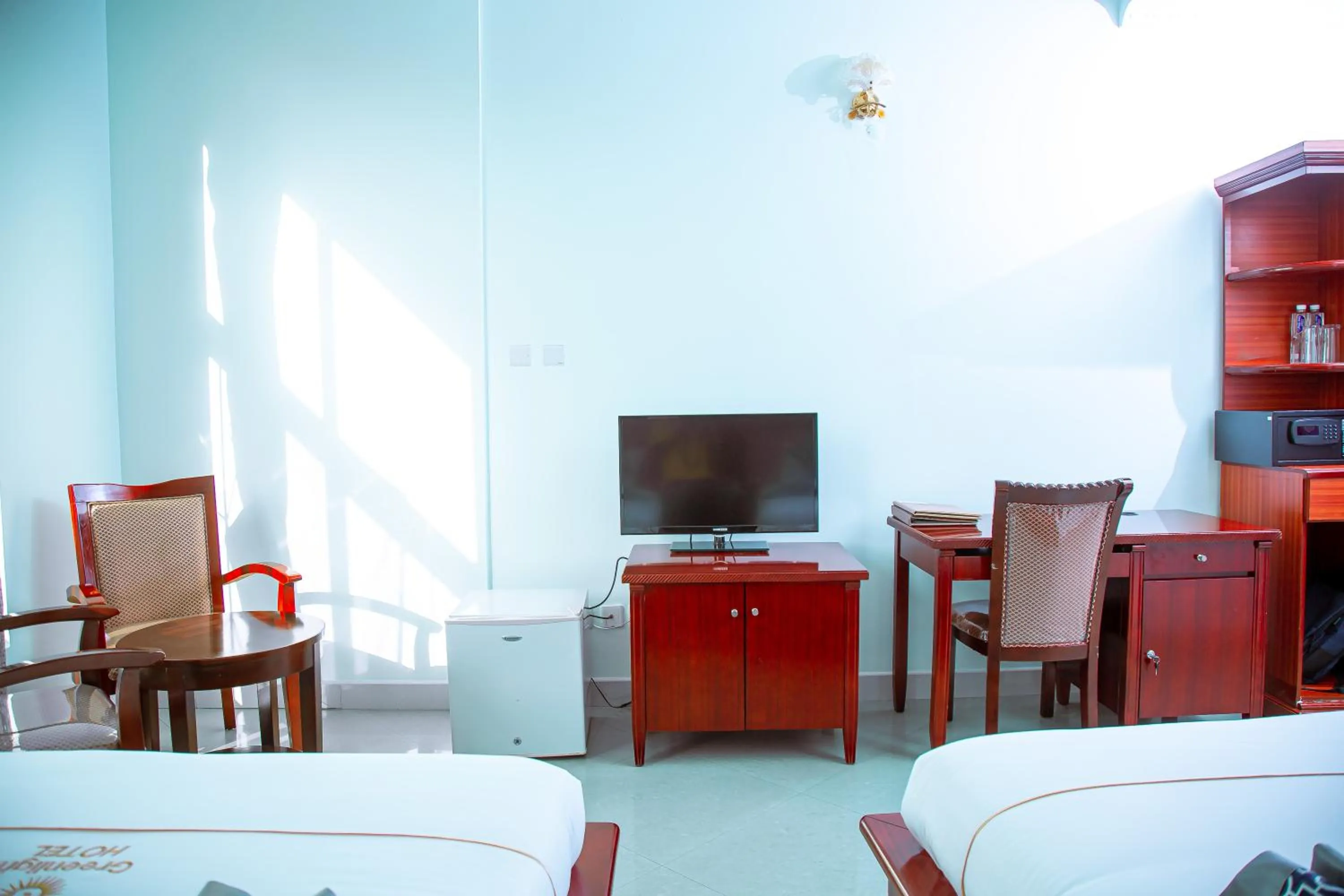 TV and multimedia in Greenlight Hotel