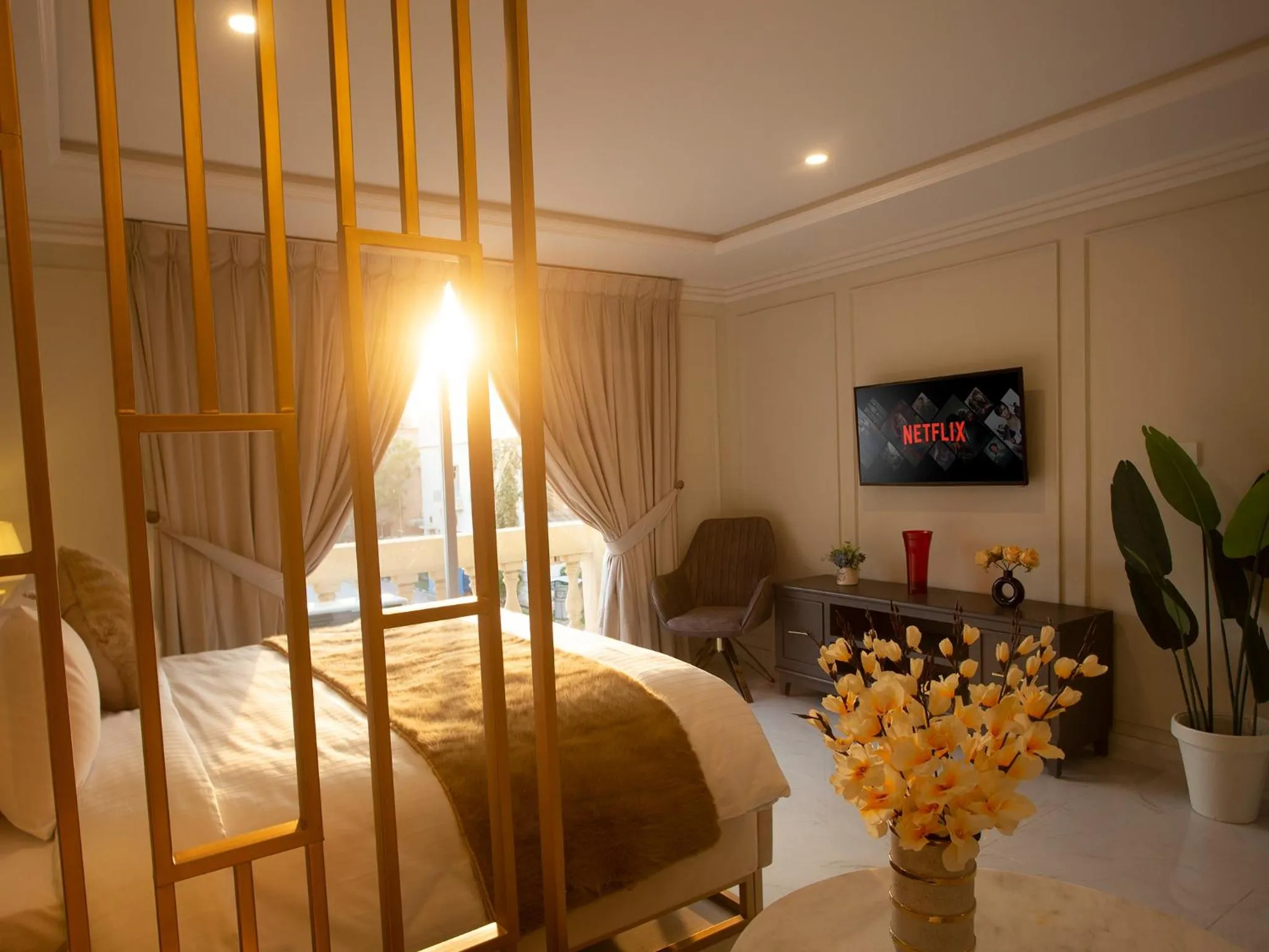 Bed in Toor Hotel Apartments