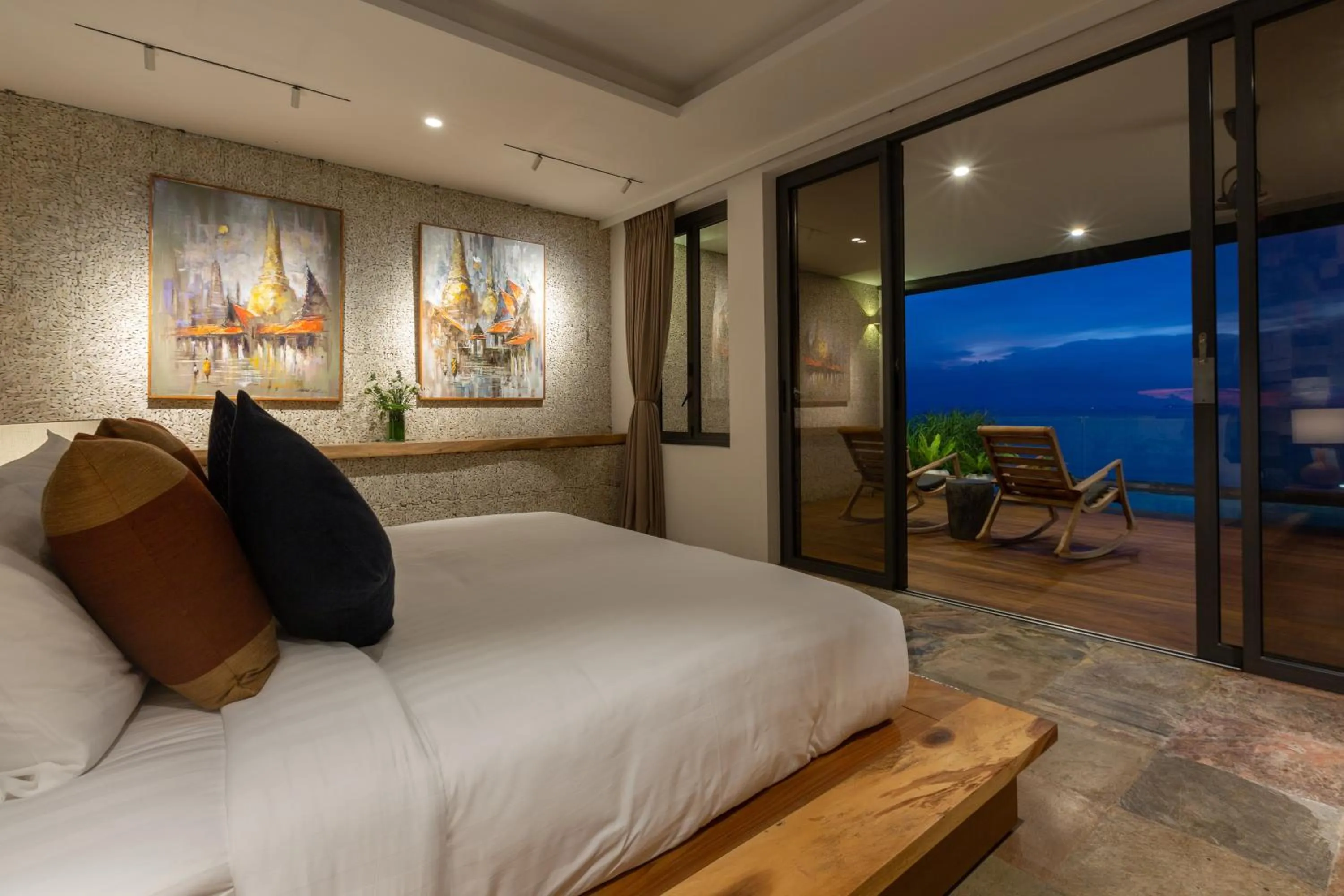 Bed in Villa U - 3BR Beachfront Haven