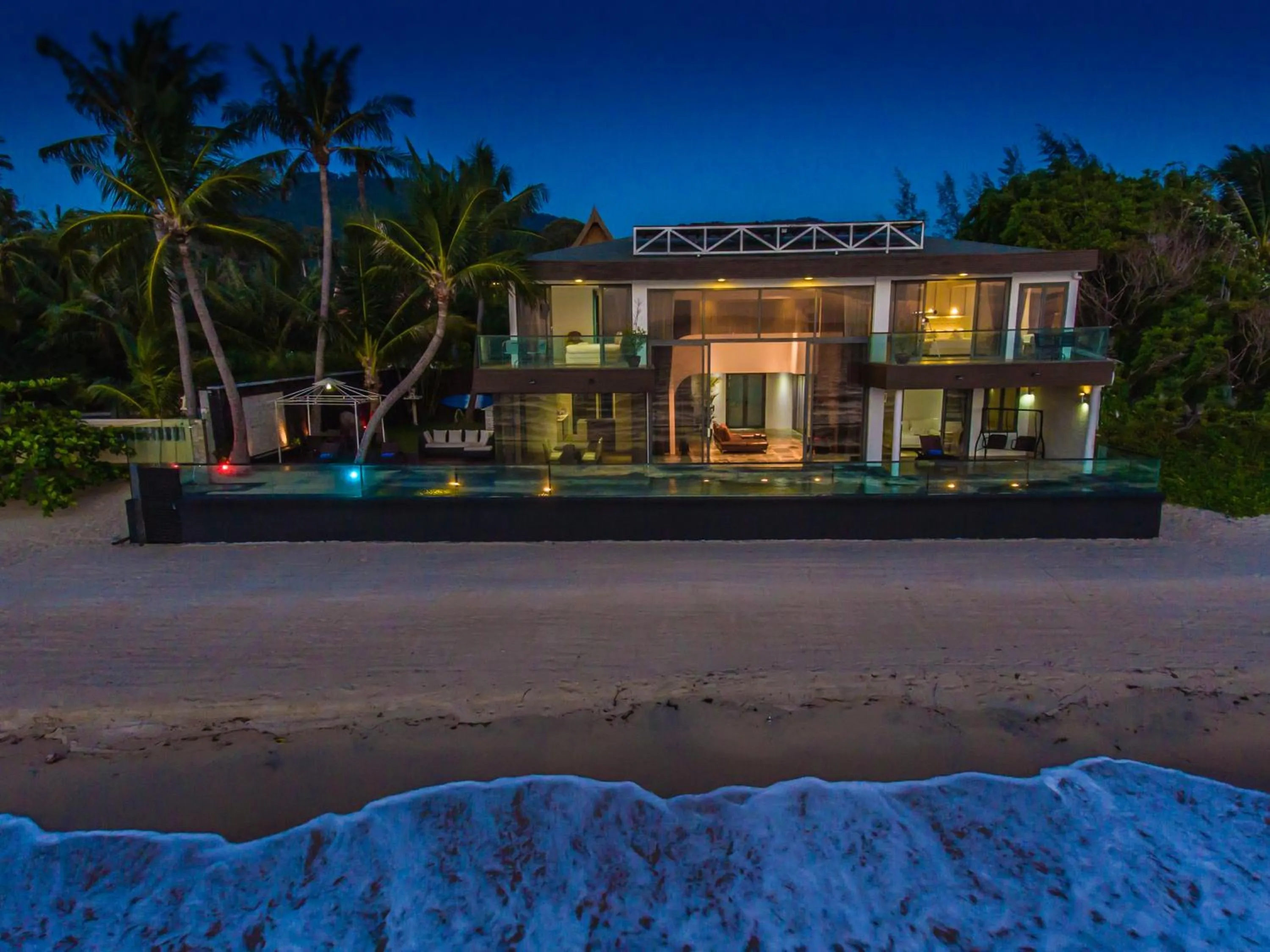 Property building in Villa U - 3BR Beachfront Haven