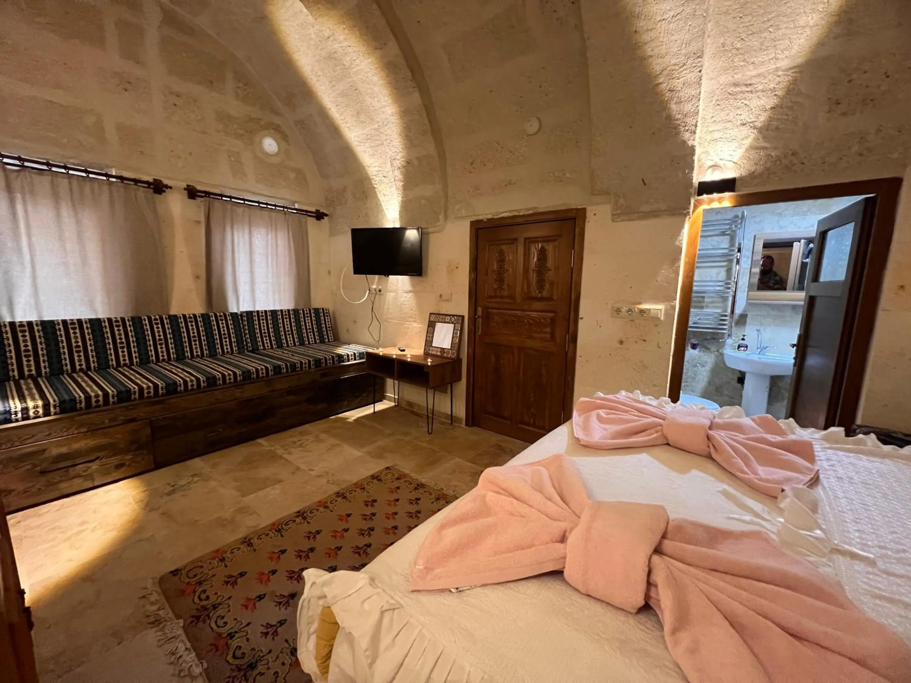 Bed in Uluyol Stone House