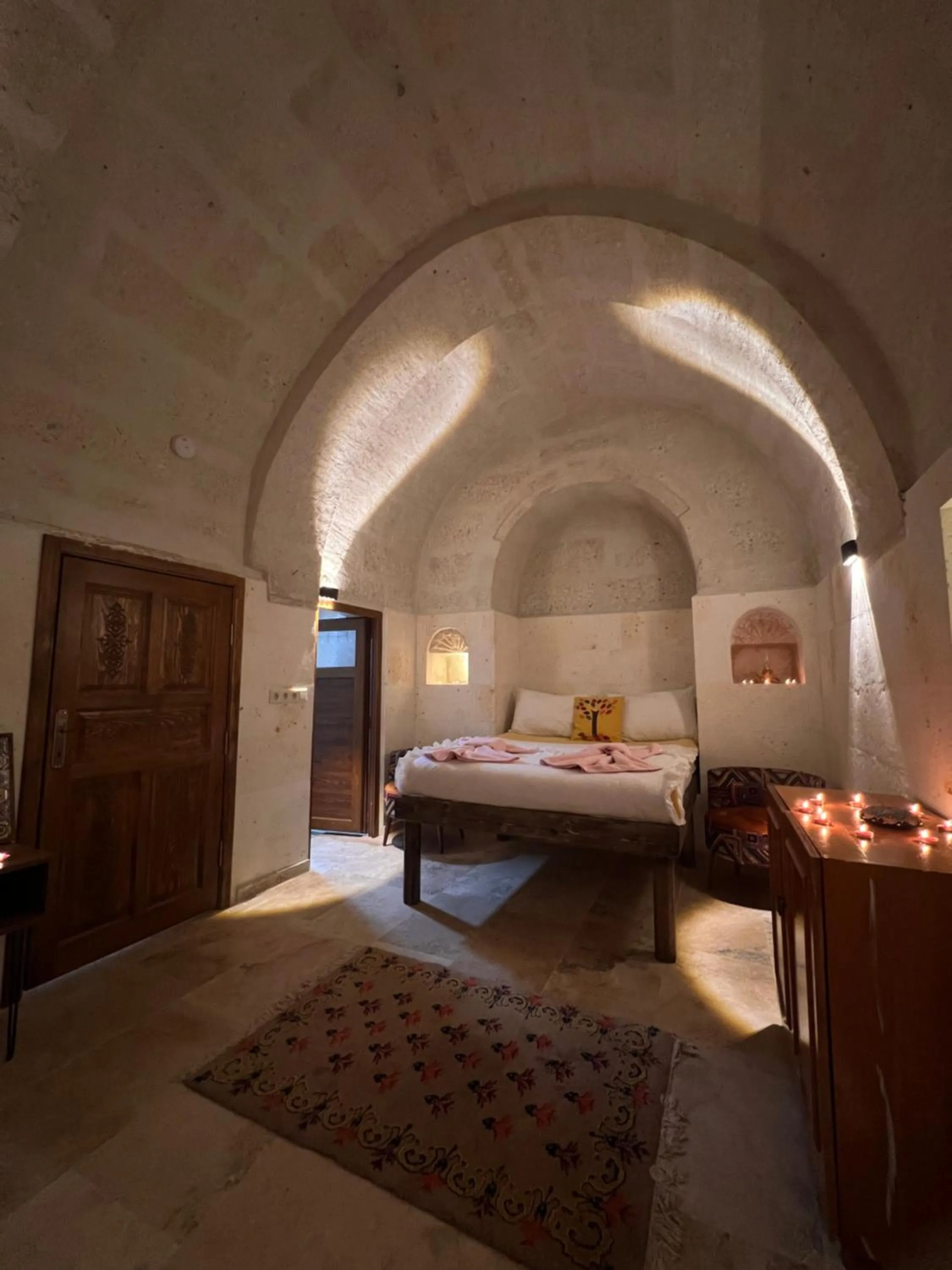Bed in Uluyol Stone House