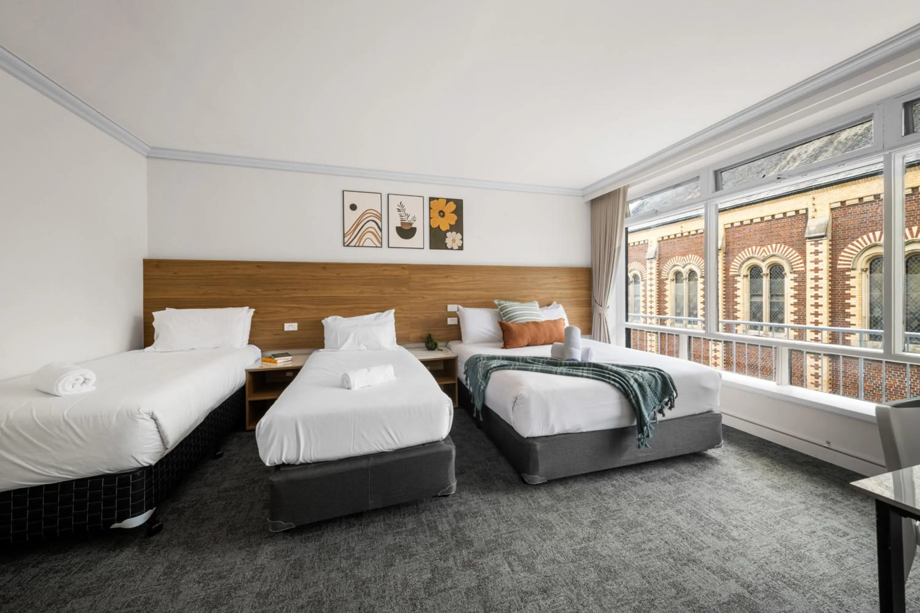 Bed in Kingsway Motel Geelong