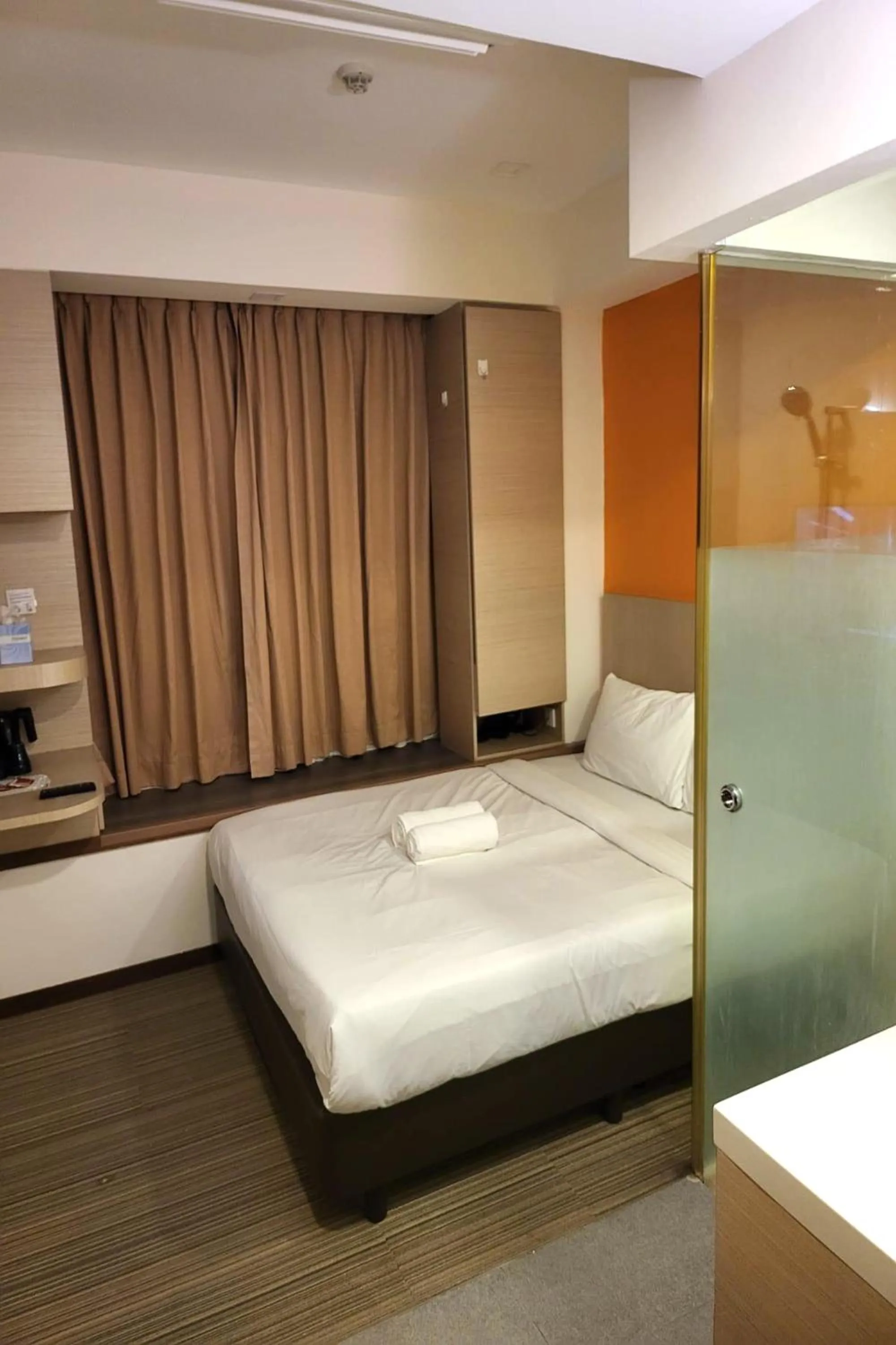 Bed in Philip Hotel Balestier