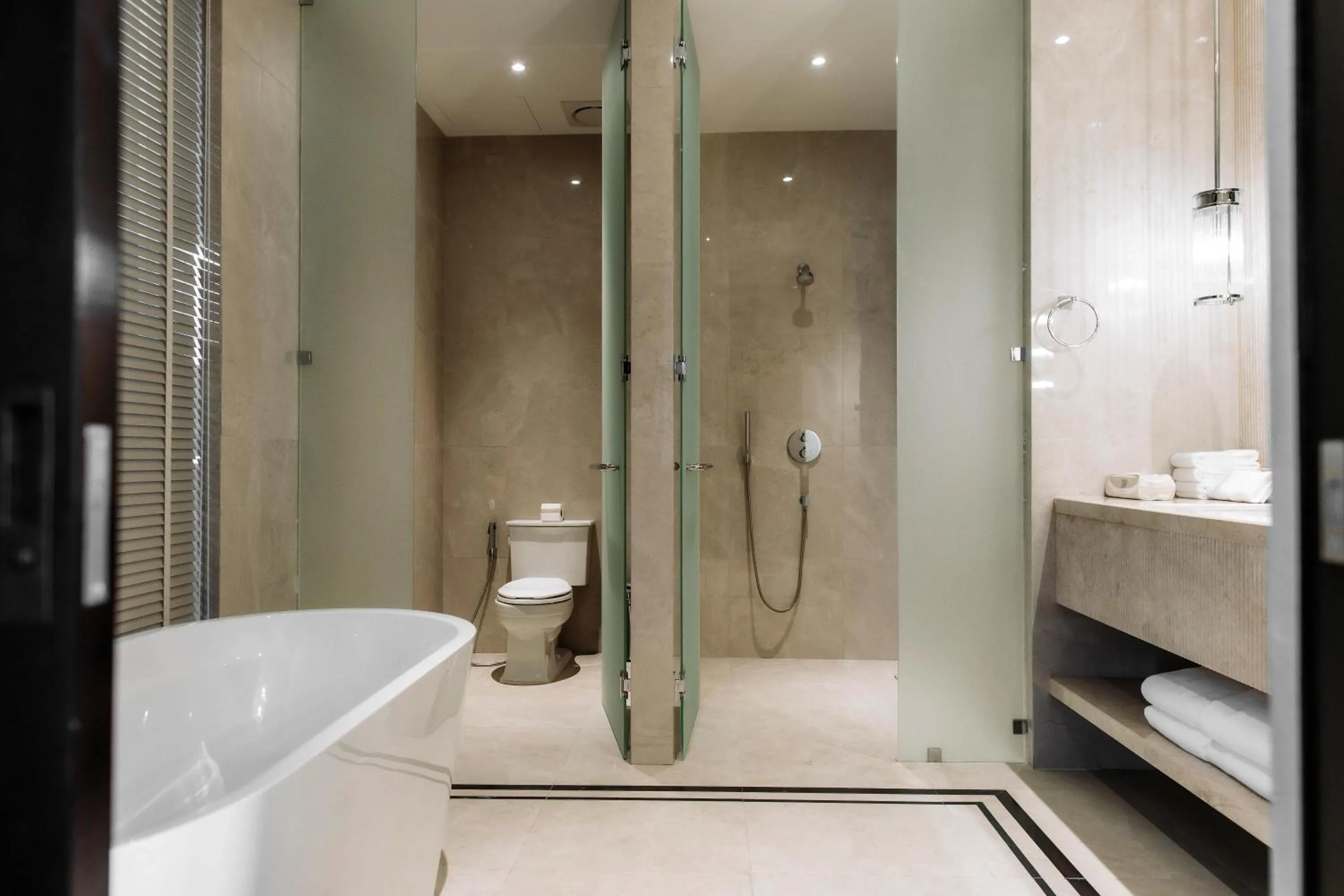 Bathroom in Souphattra Hotel Vientiane