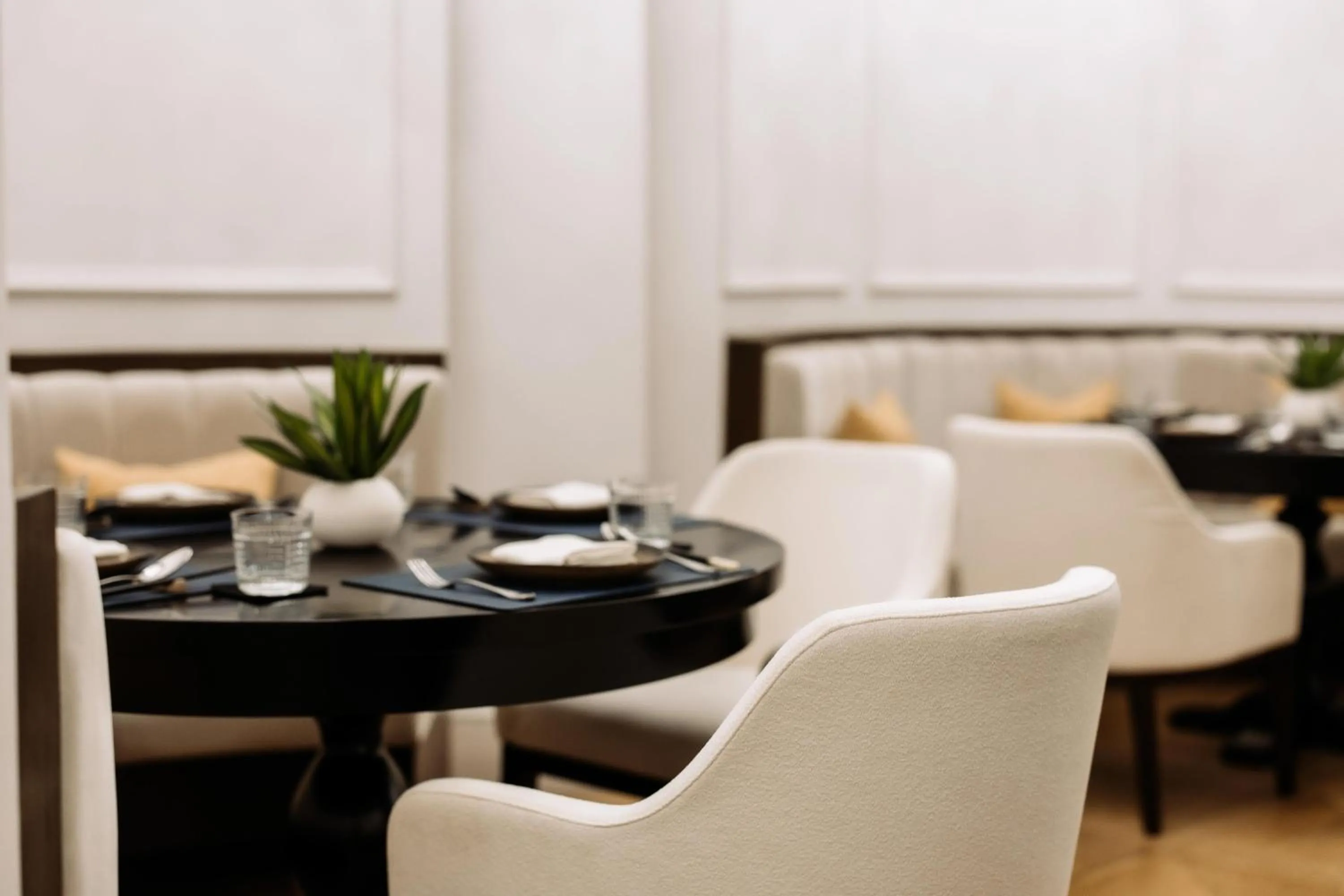 Restaurant/places to eat in Souphattra Hotel Vientiane