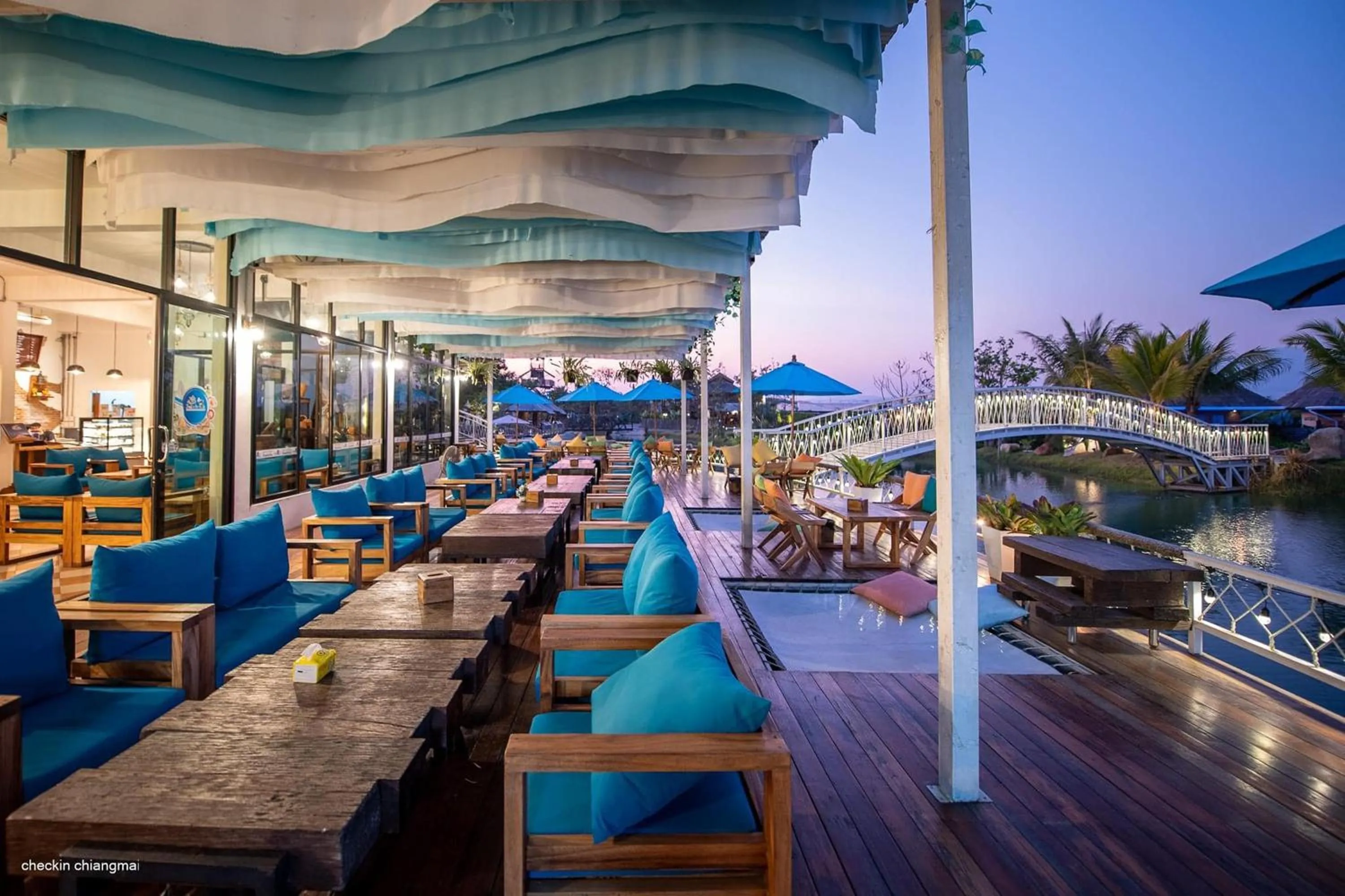 Restaurant/places to eat in Buffalo Island Resort