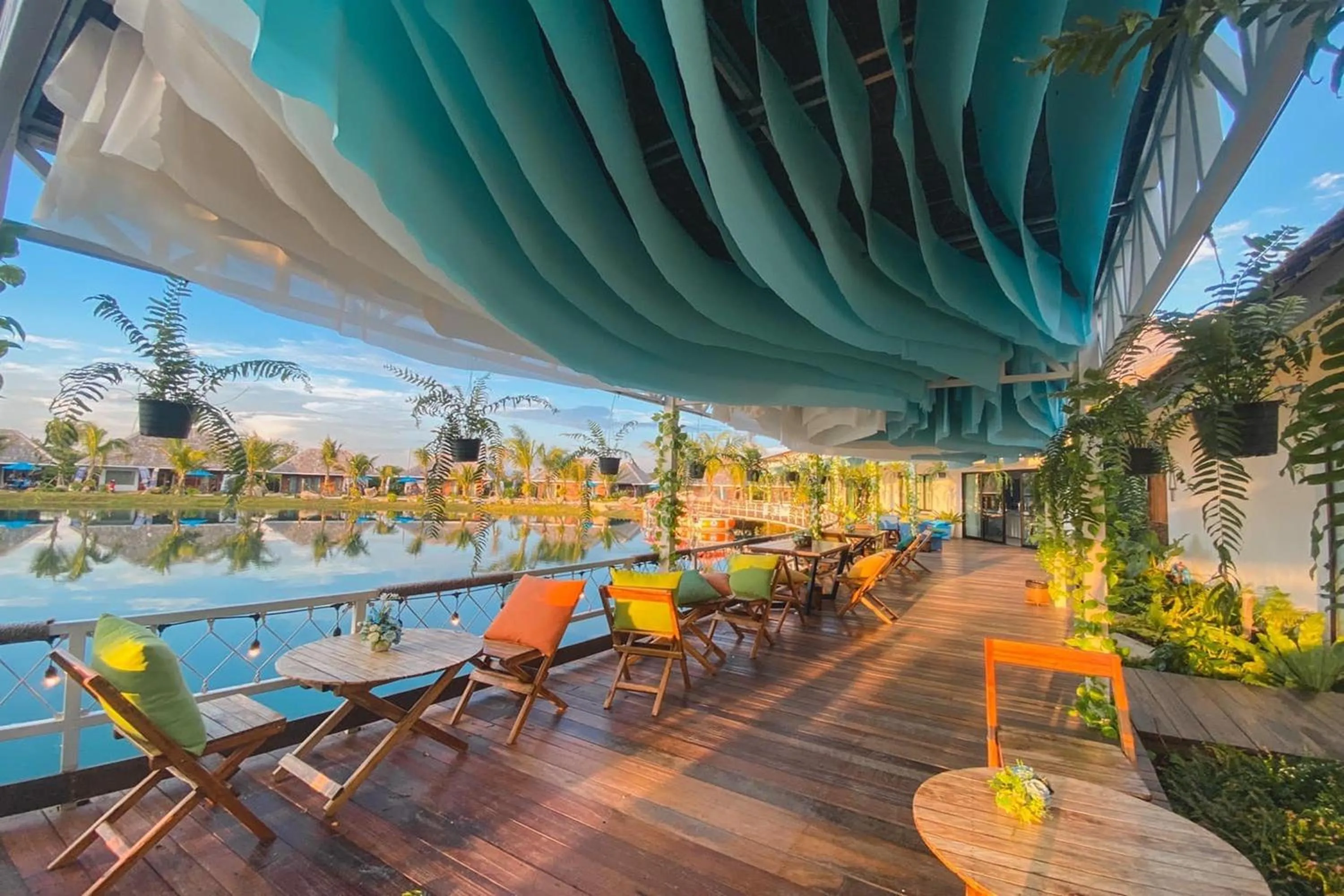 Restaurant/places to eat in Buffalo Island Resort