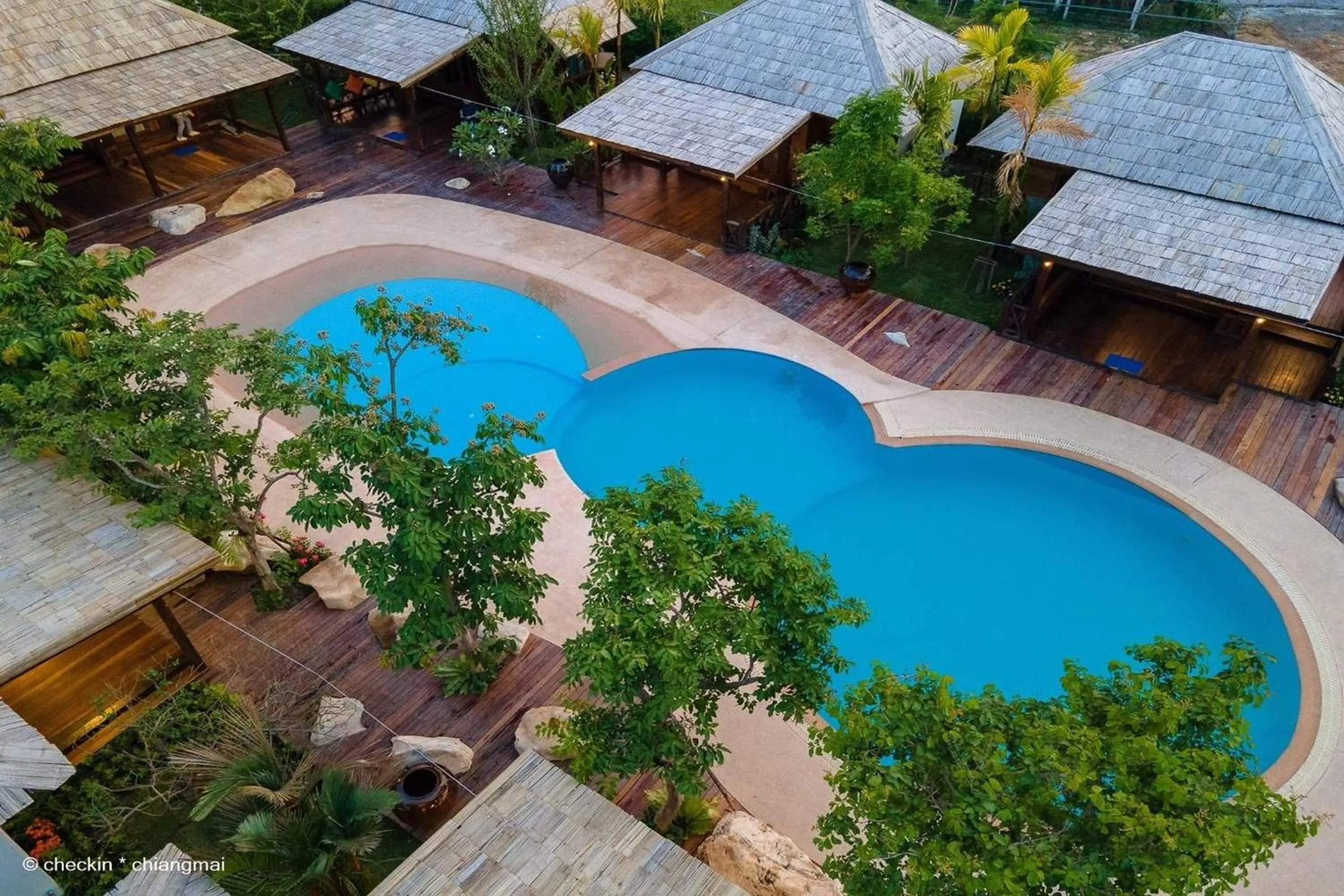 Property building in Buffalo Island Resort