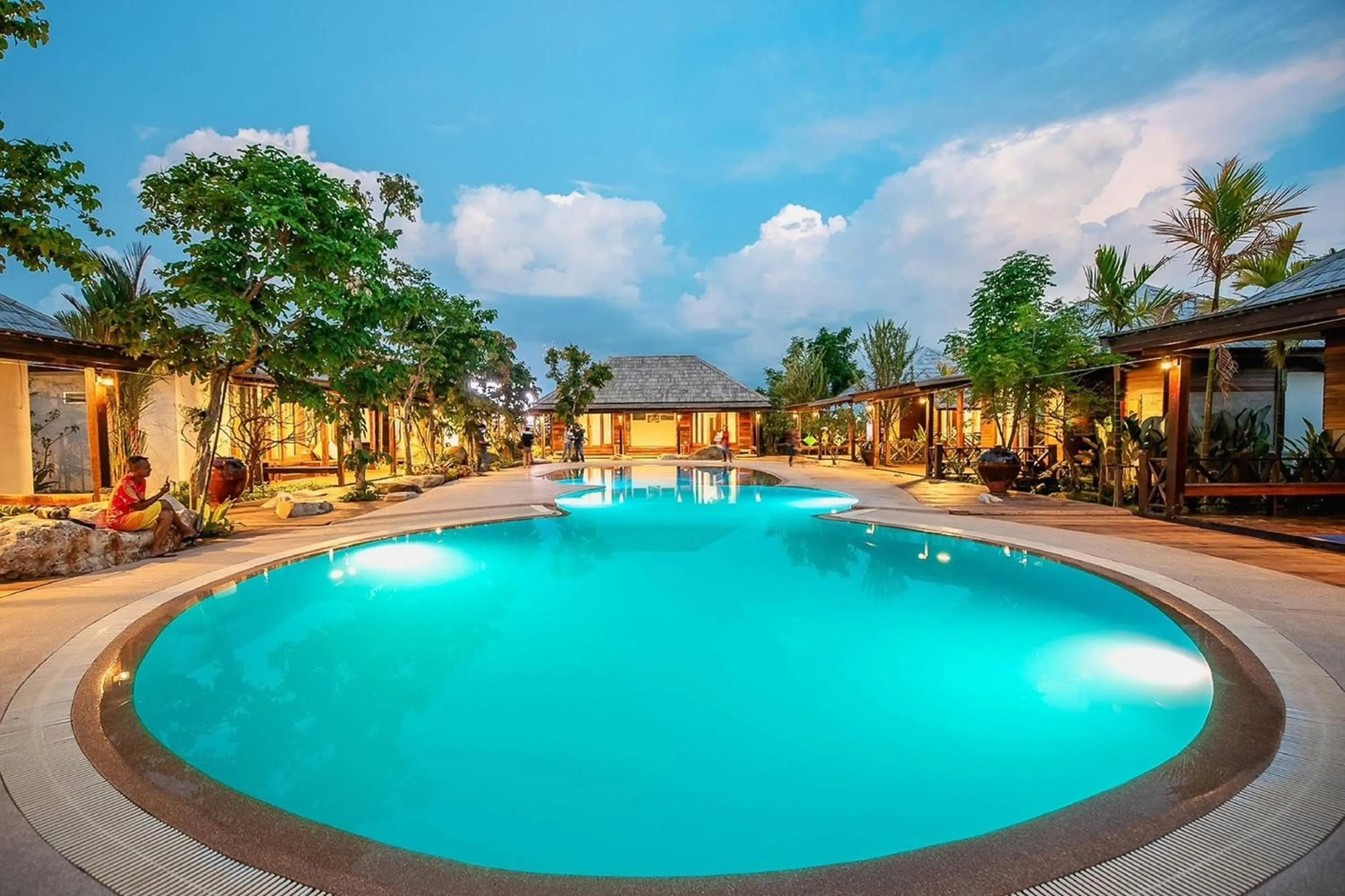 Swimming pool in Buffalo Island Resort