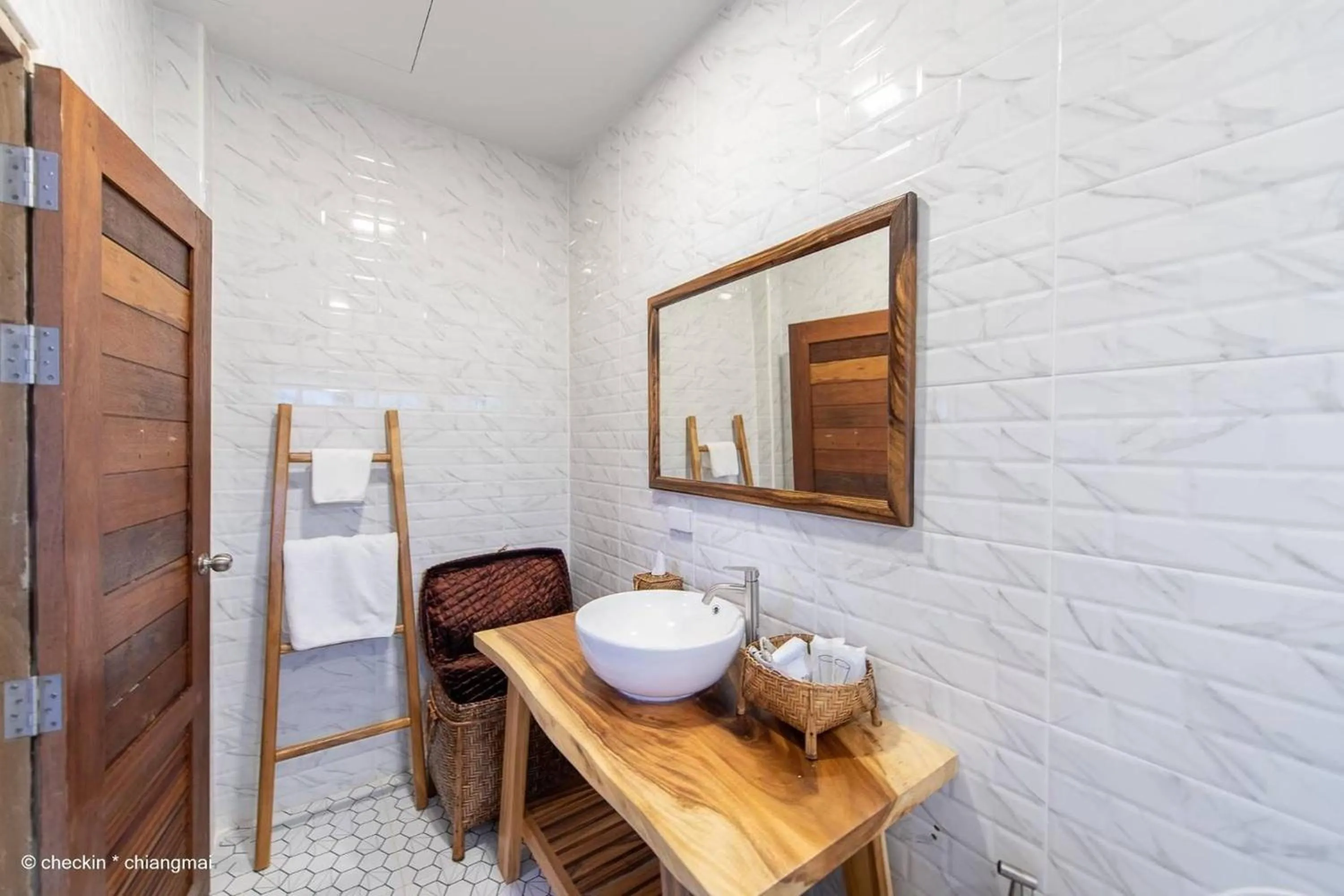 Bathroom in Buffalo Island Resort