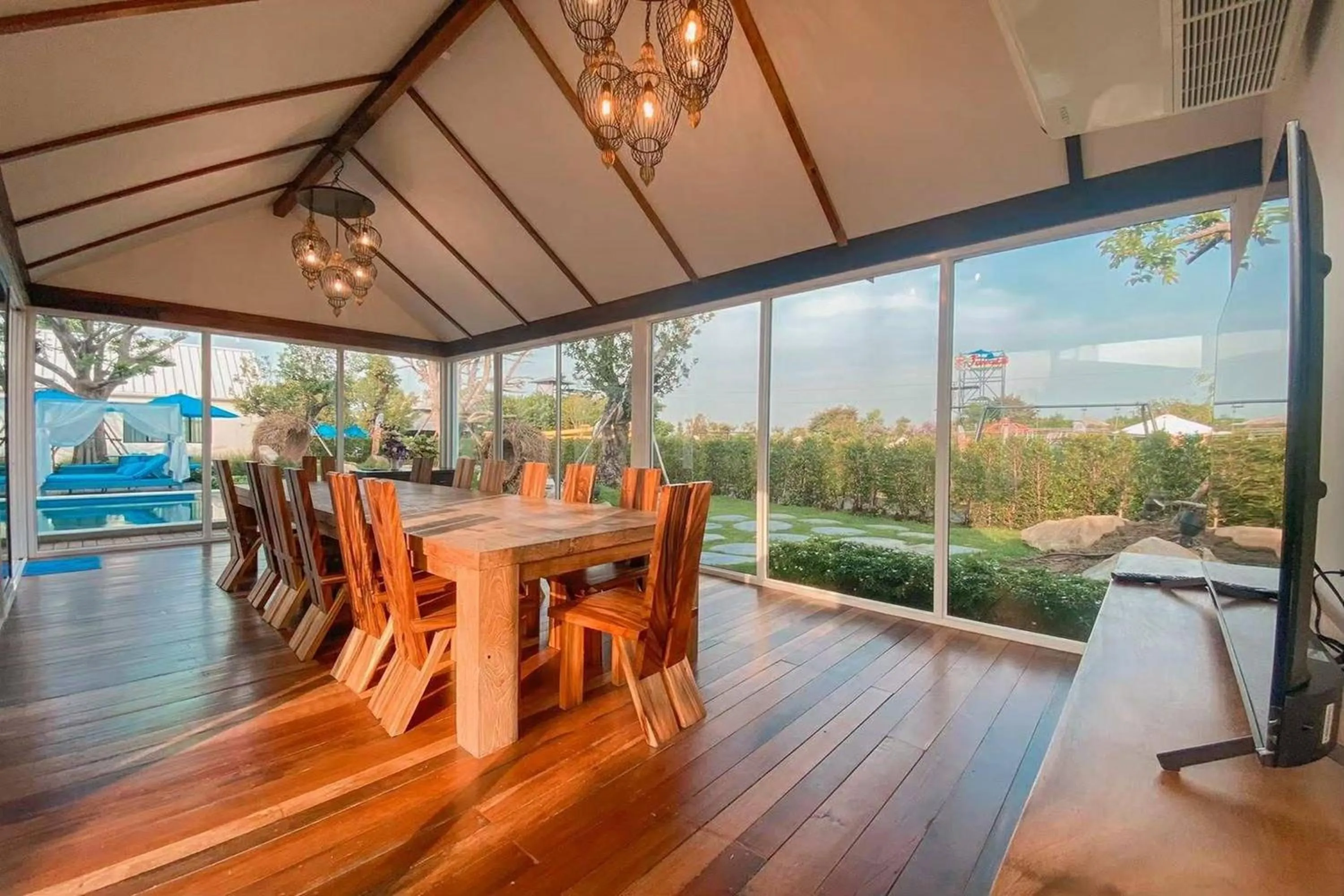 Seating area in Buffalo Island Resort