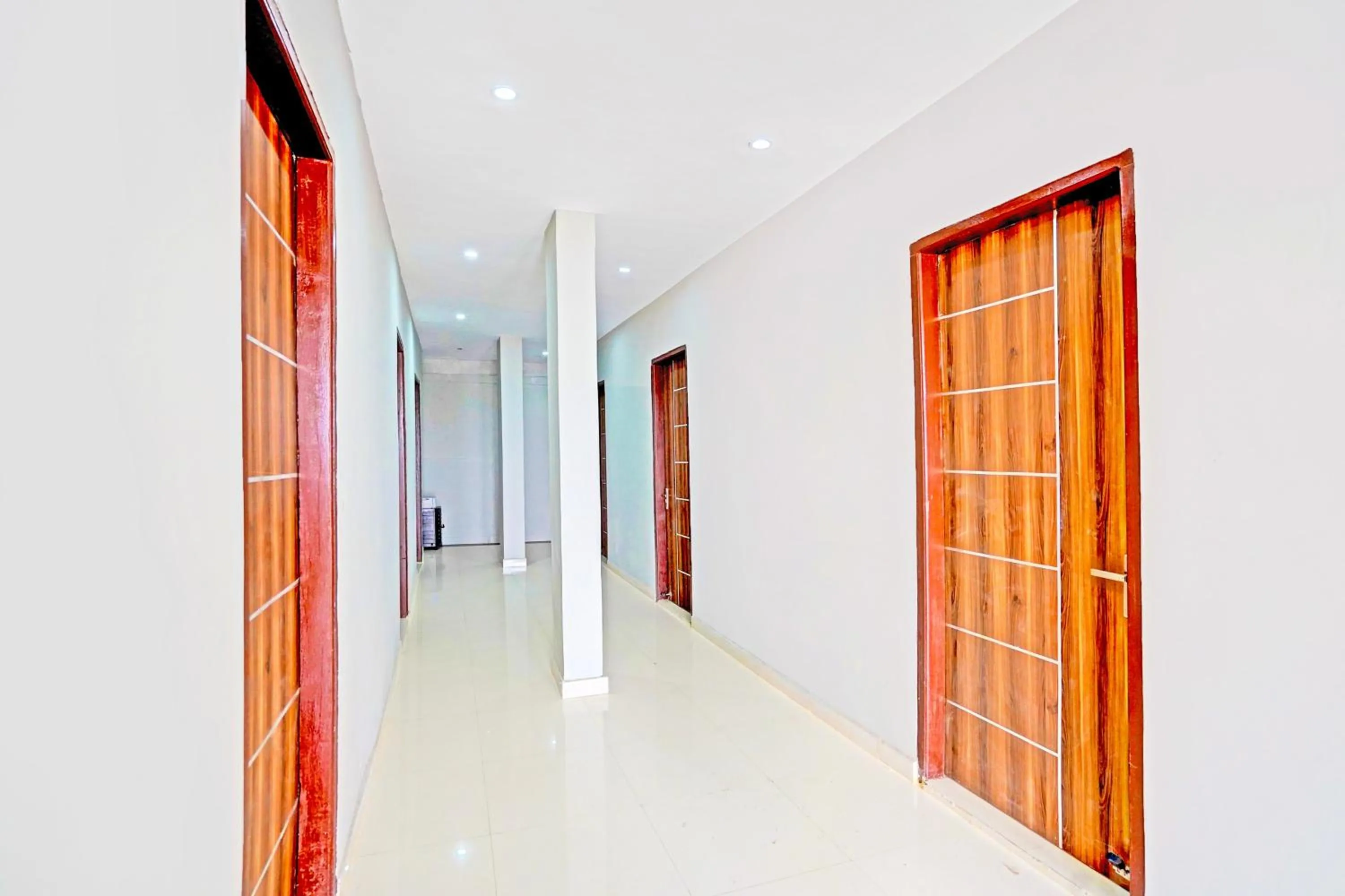 Lobby or reception in Super Hotel O Shree Jee Inn Guest House