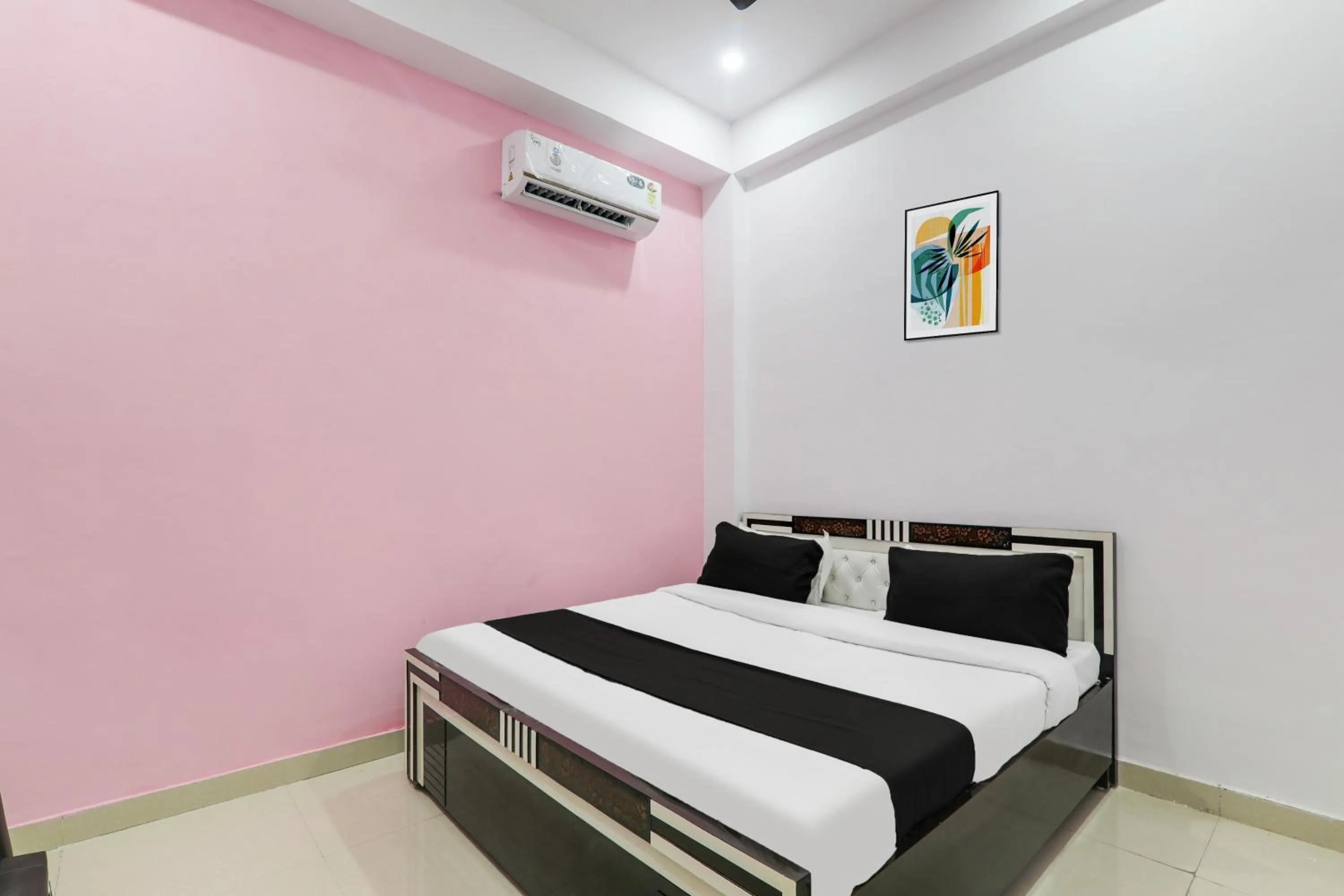 Hotel O Krishna