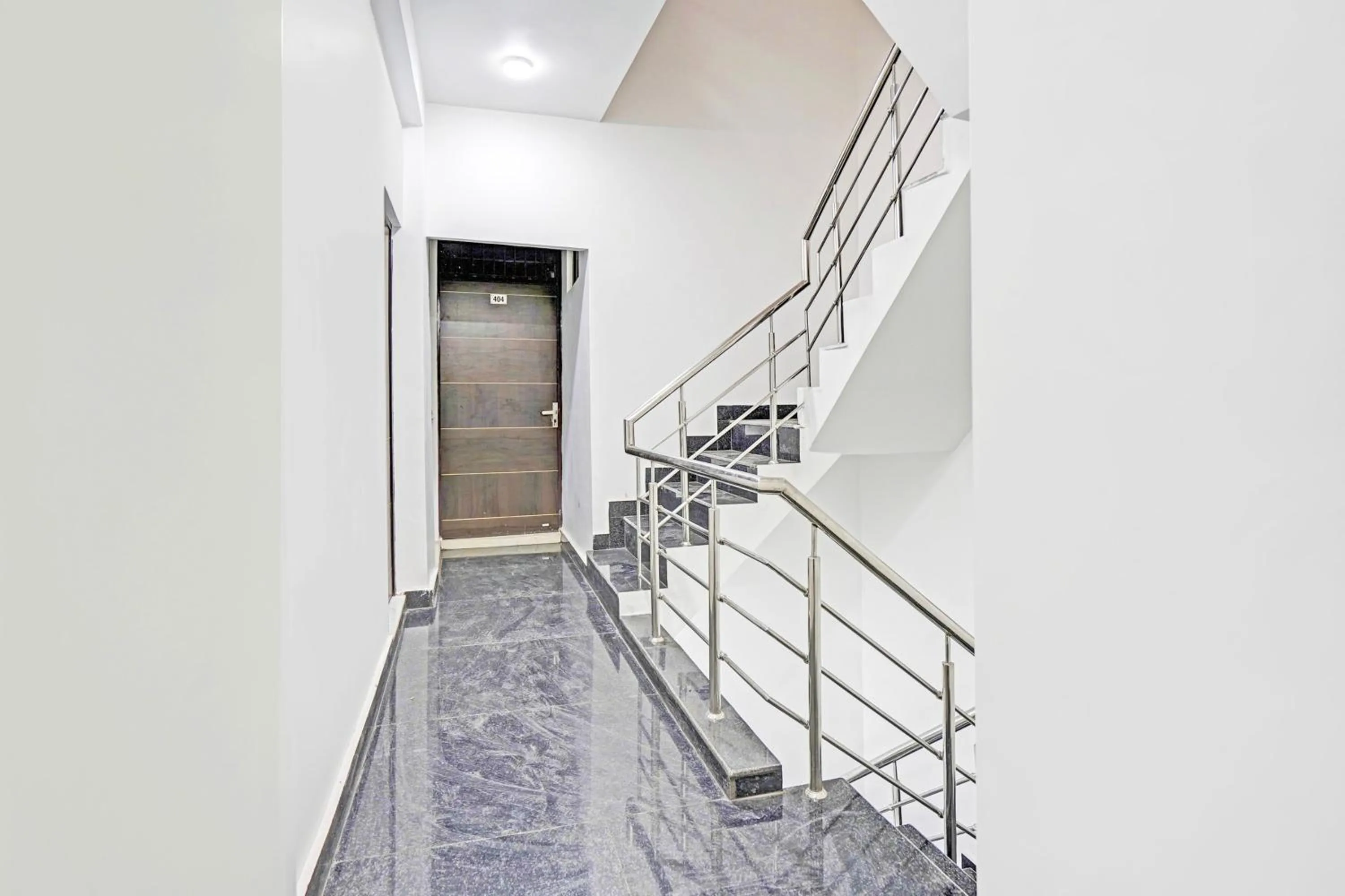 Lobby or reception in Hotel O Rooftop Castle