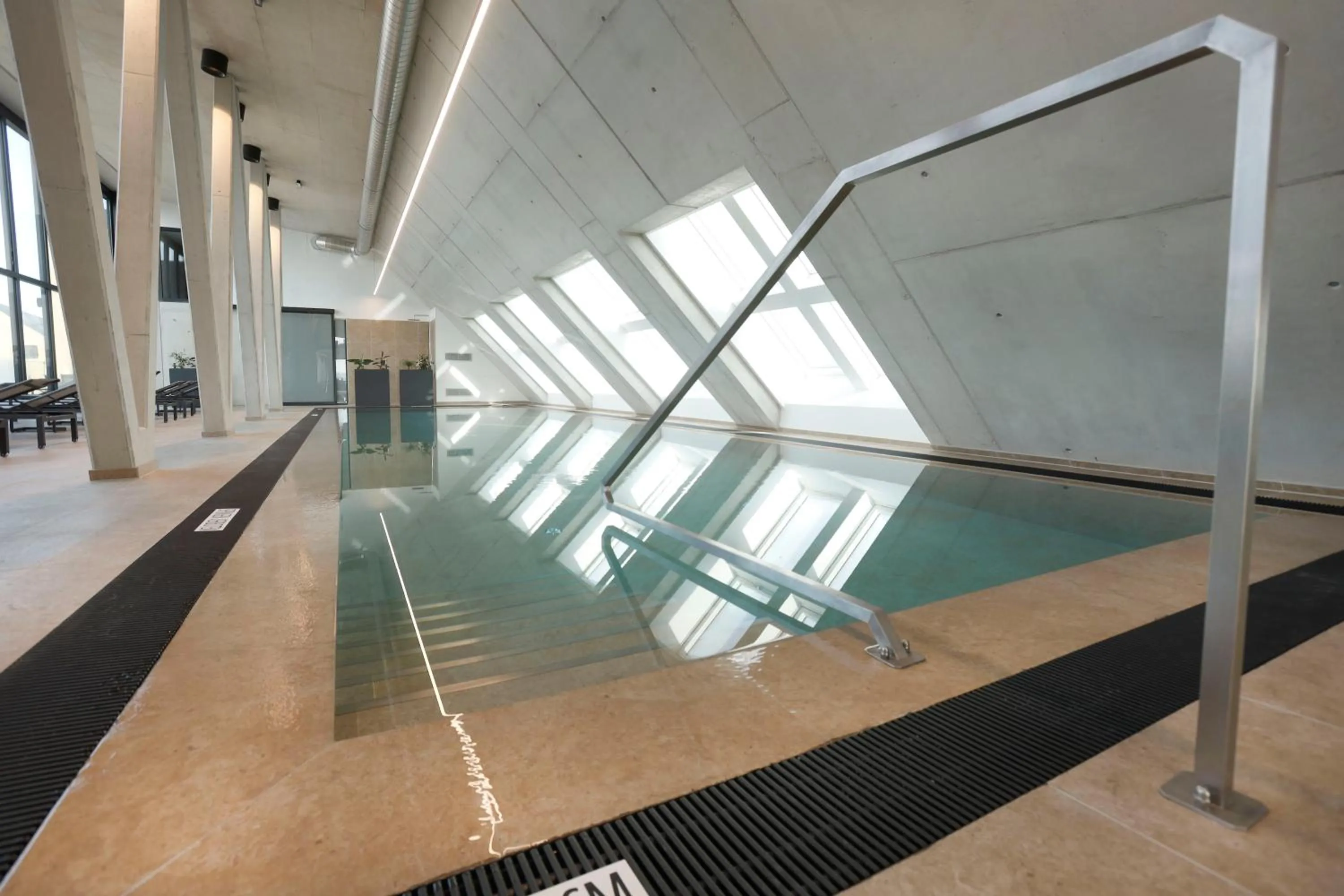 Pool view in Hotel im Zentrum für Visionen