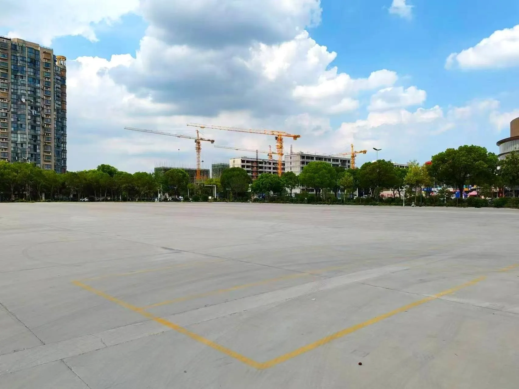 Property building in Wanda Yi Yangzhou