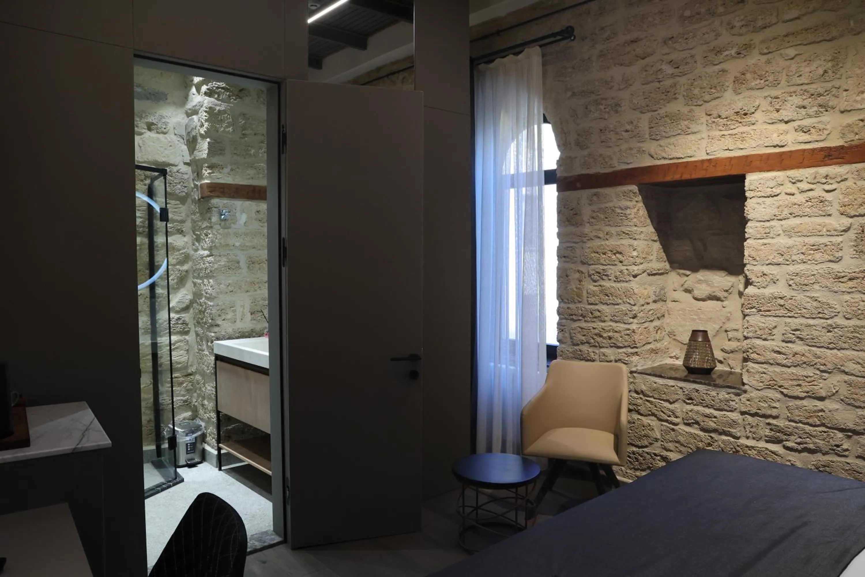 Shower, Bed in Kilim Boutique Hotel