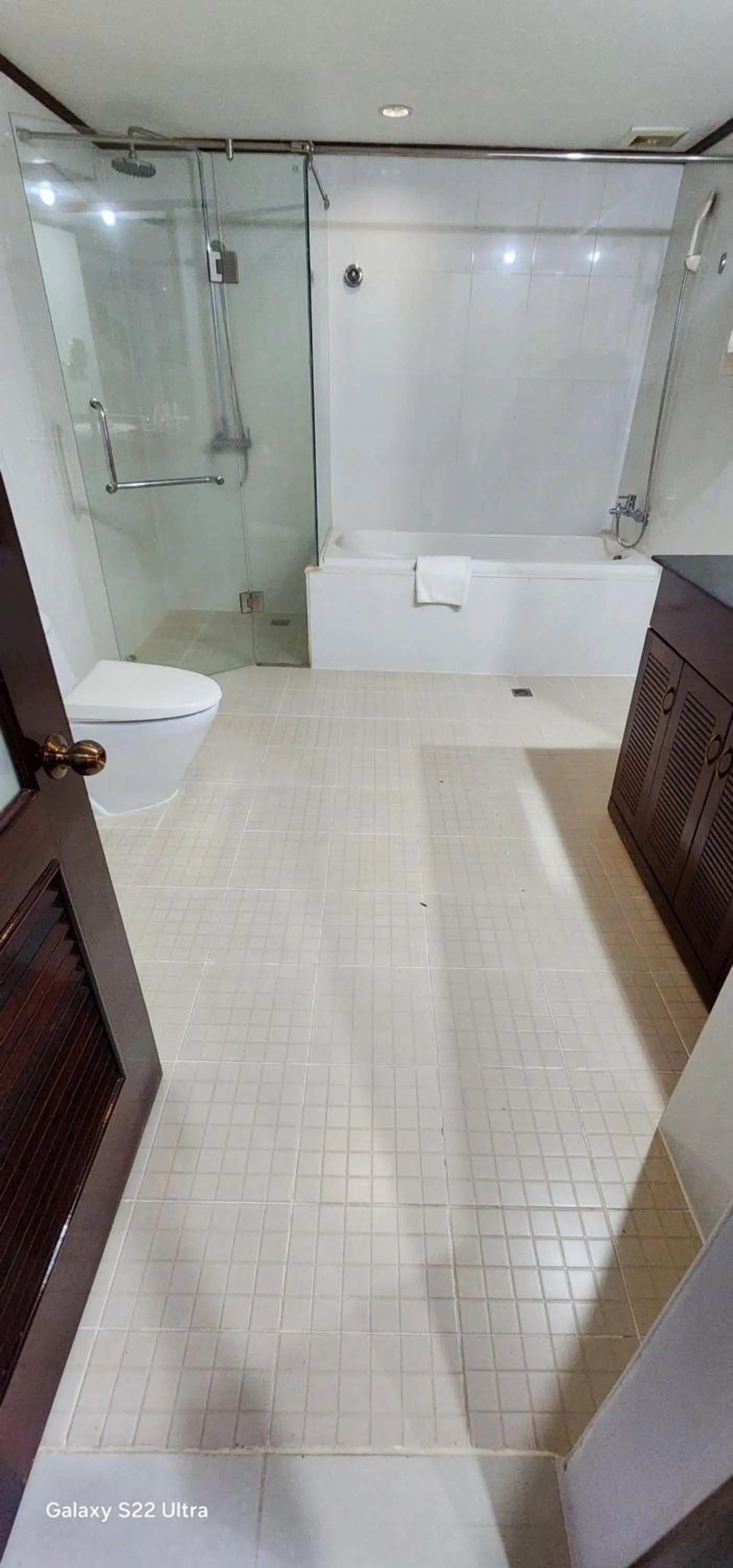 Shower in EG Paradise Angkor Villa Hotel