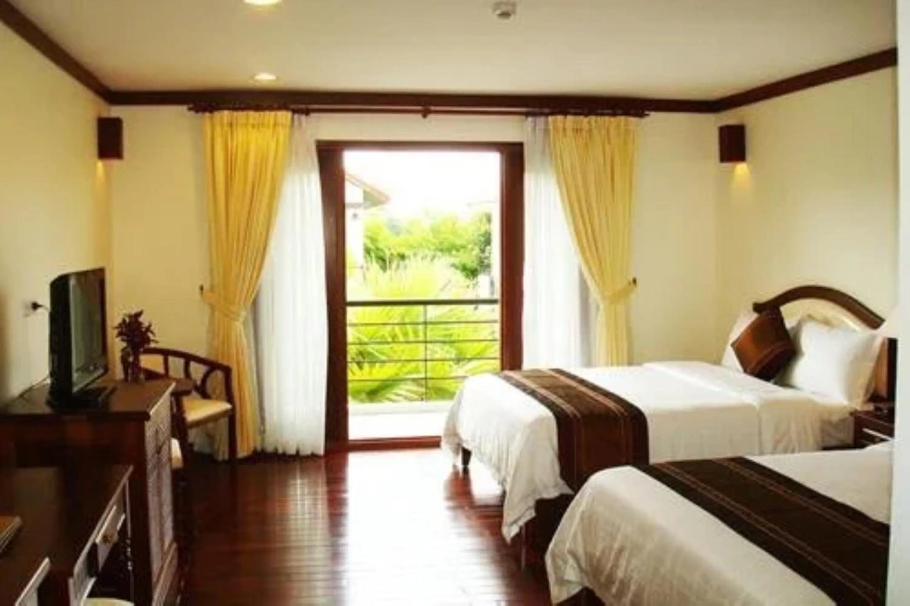 Photo of the whole room, Bed in EG Paradise Angkor Villa Hotel