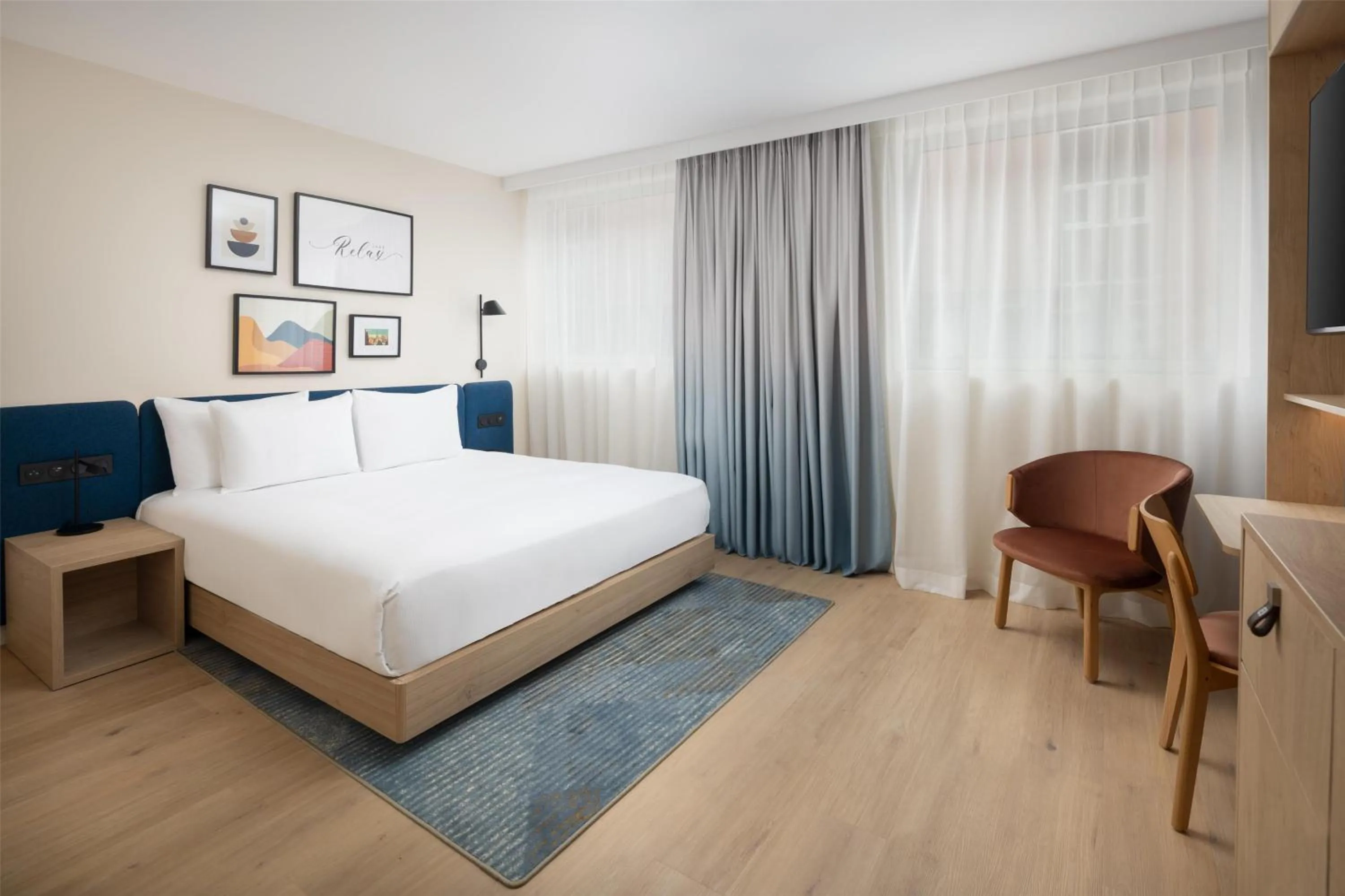 Bed in Hampton By Hilton Paris Charles De Gaulle Airport