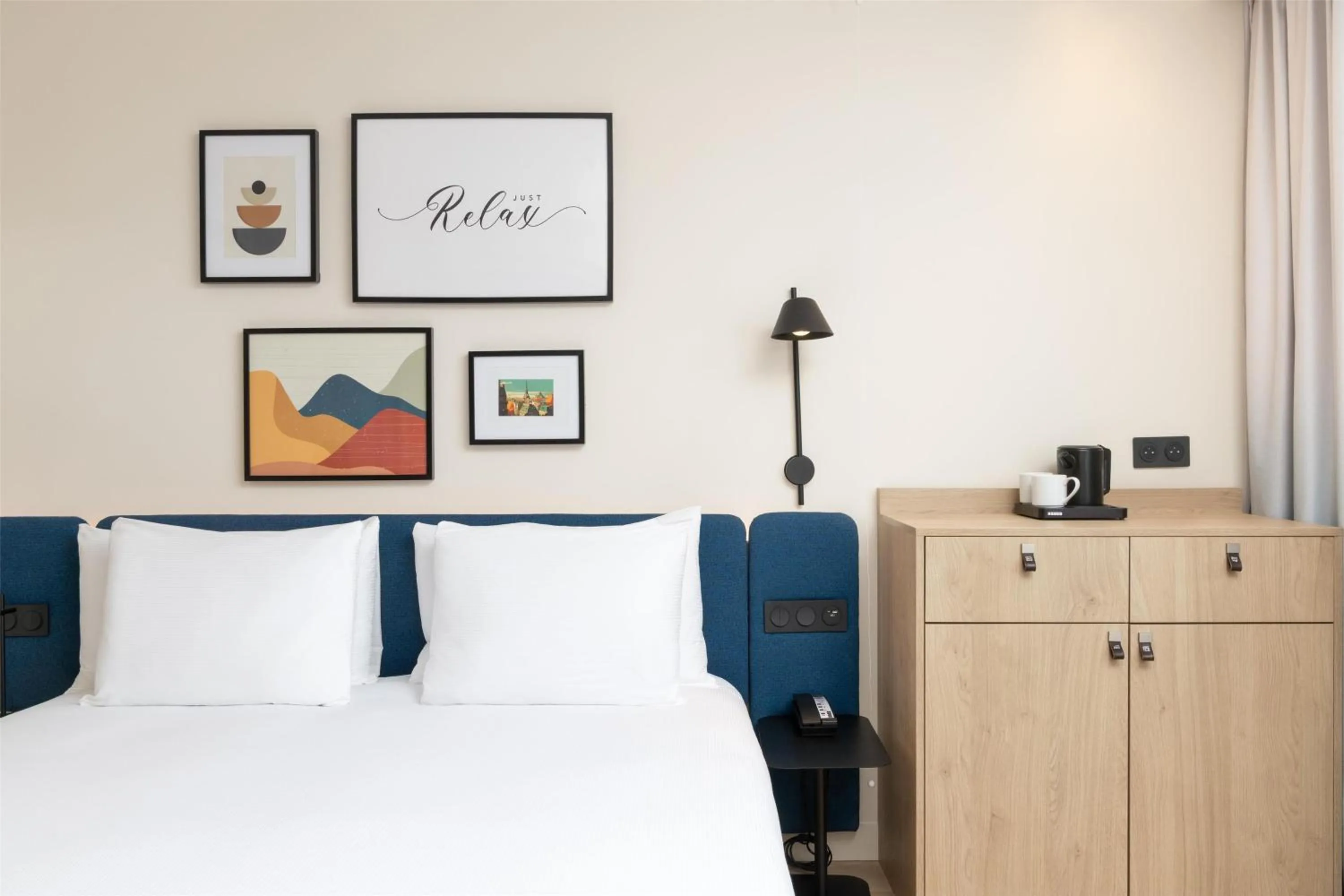 Bed in Hampton By Hilton Paris Charles De Gaulle Airport