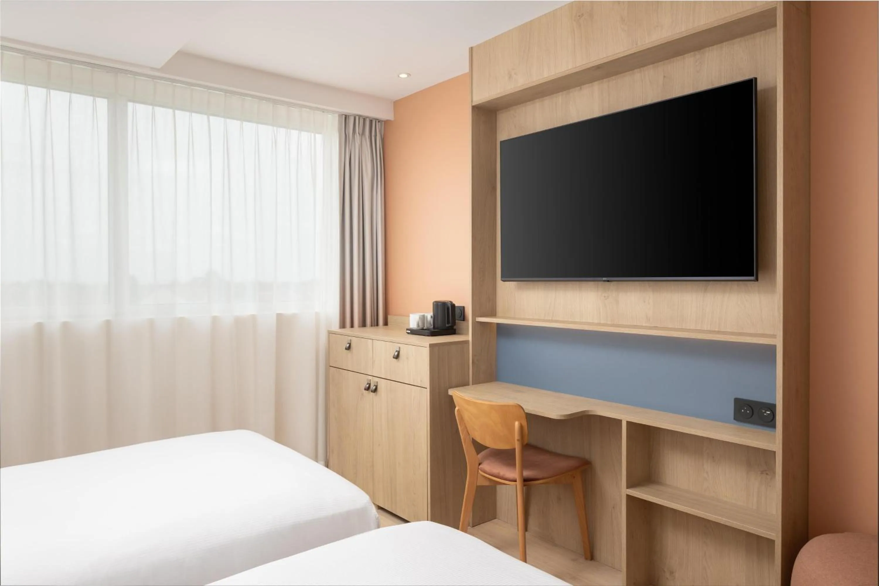 Bed in Hampton By Hilton Paris Charles De Gaulle Airport