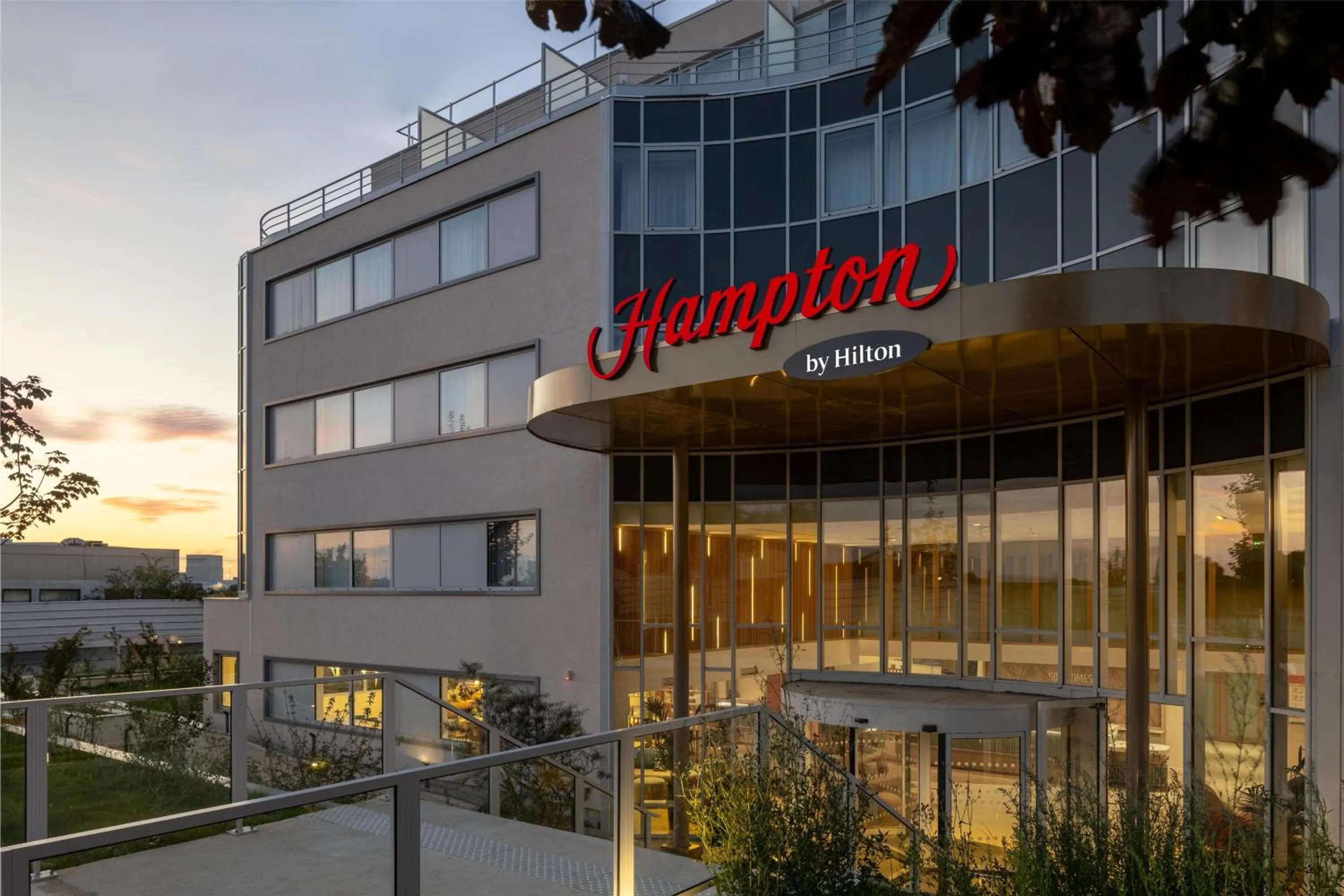 Property building in Hampton By Hilton Paris Charles De Gaulle Airport