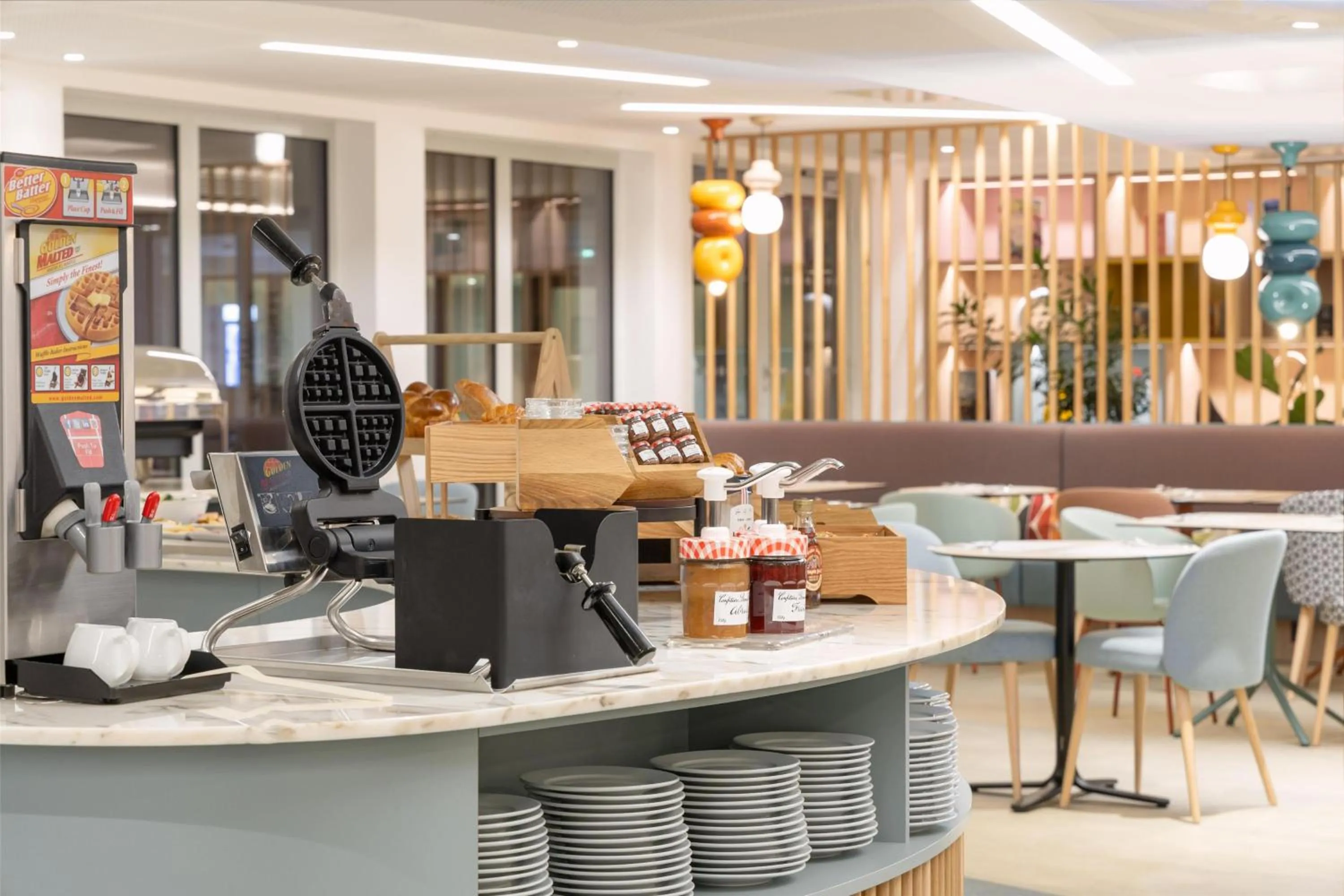 Breakfast in Hampton By Hilton Paris Charles De Gaulle Airport