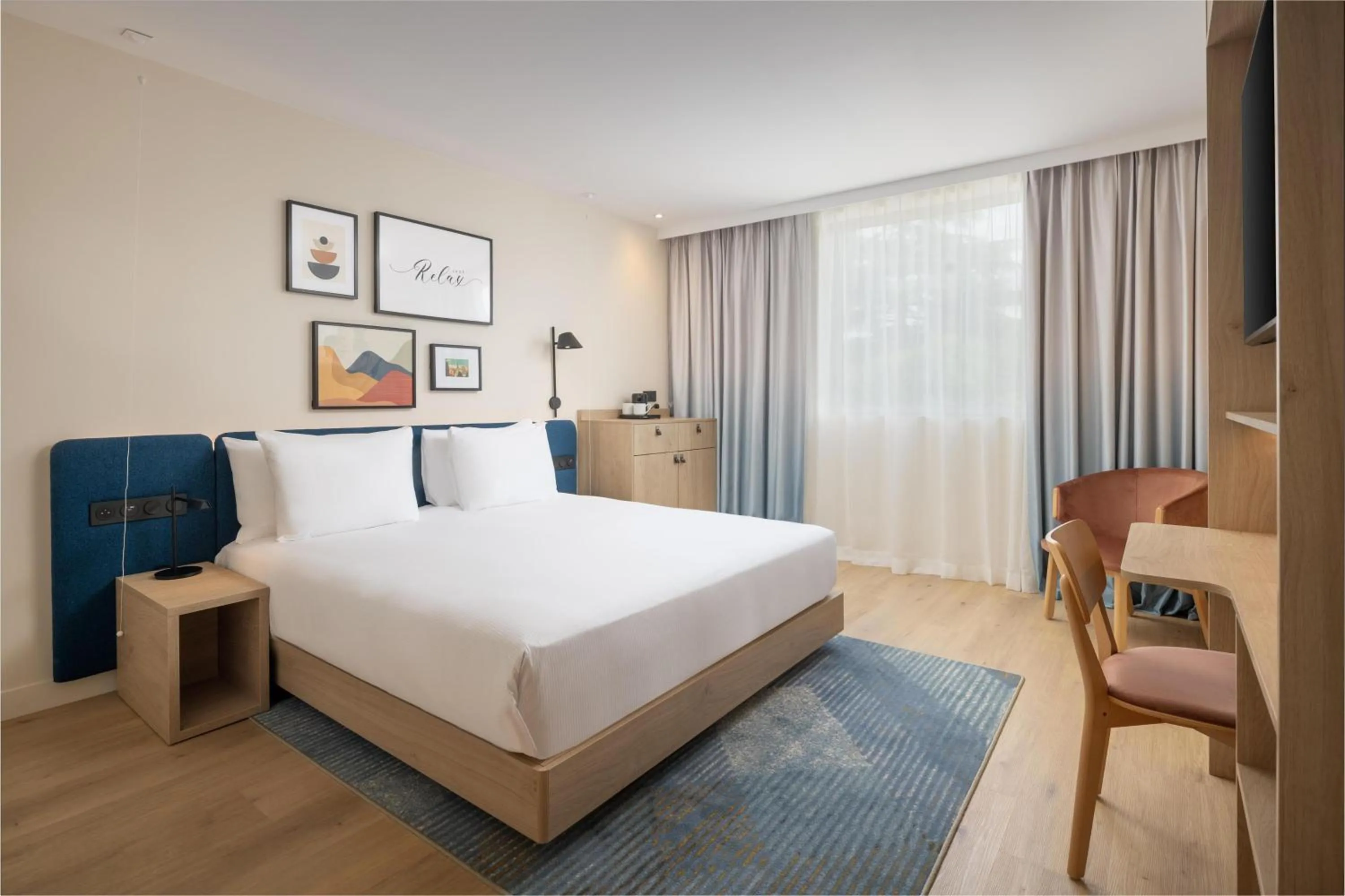 Bed in Hampton By Hilton Paris Charles De Gaulle Airport