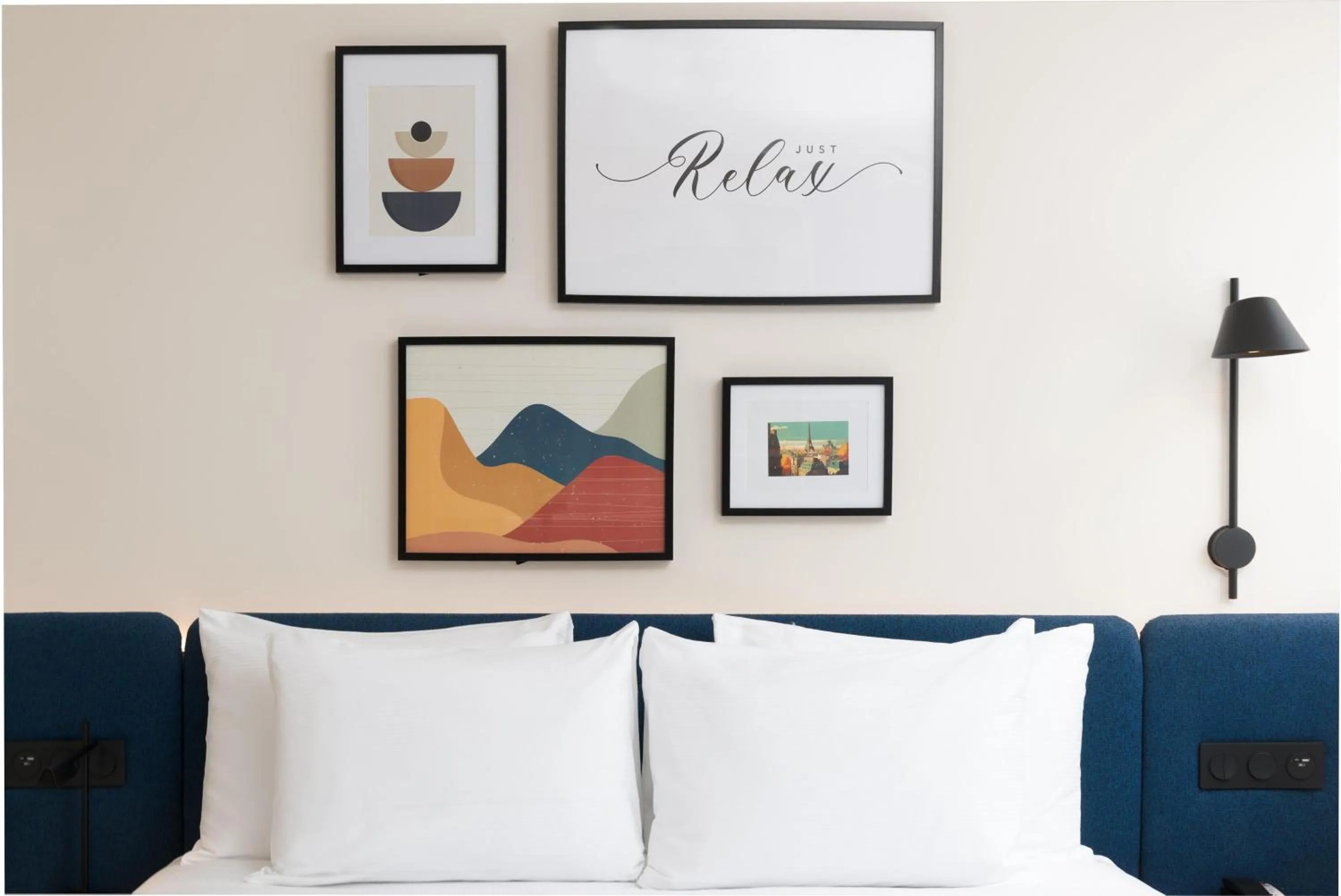 Bed in Hampton By Hilton Paris Charles De Gaulle Airport