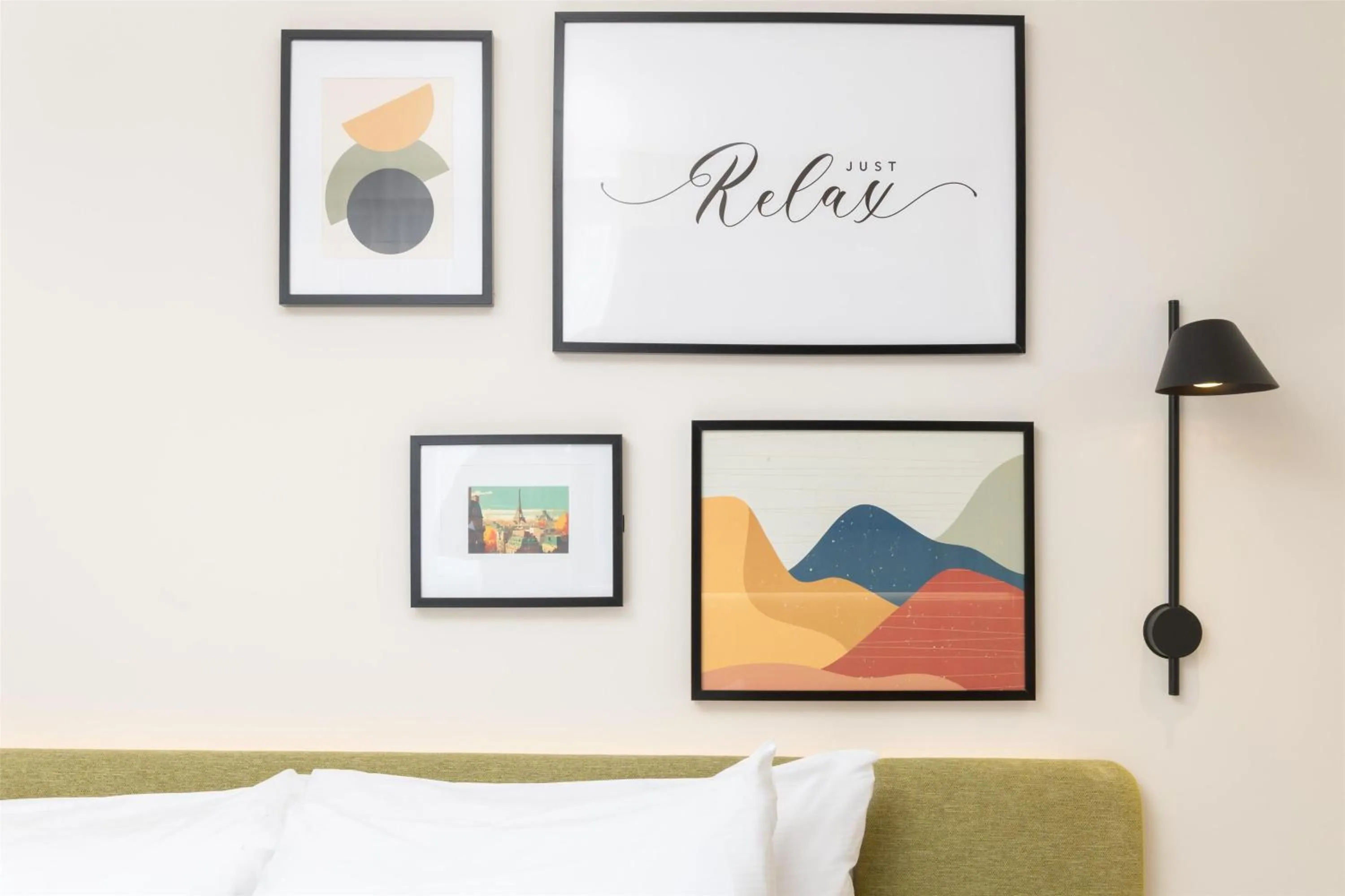 Bed in Hampton By Hilton Paris Charles De Gaulle Airport