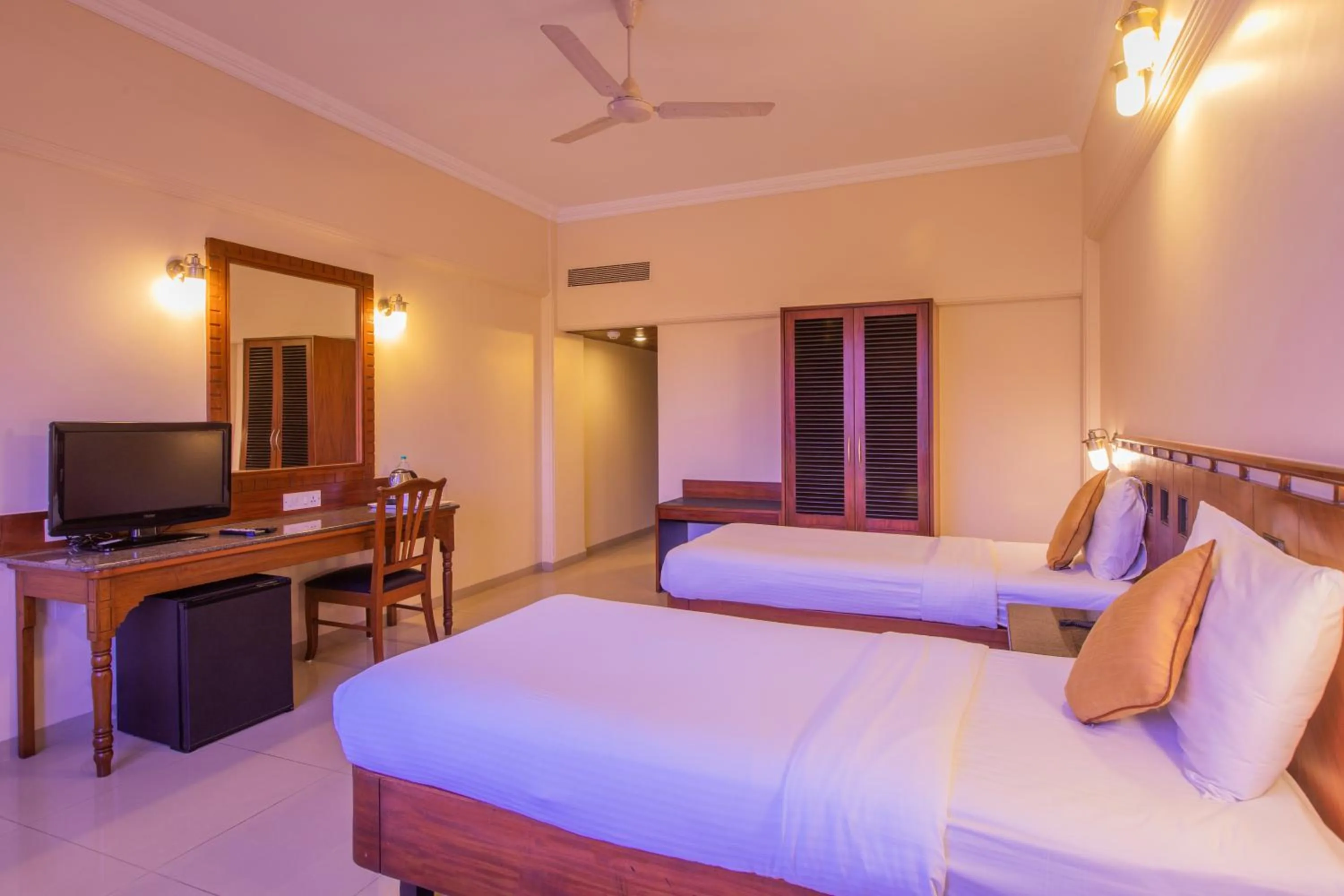 Bedroom, Bed in Nanutel Margao