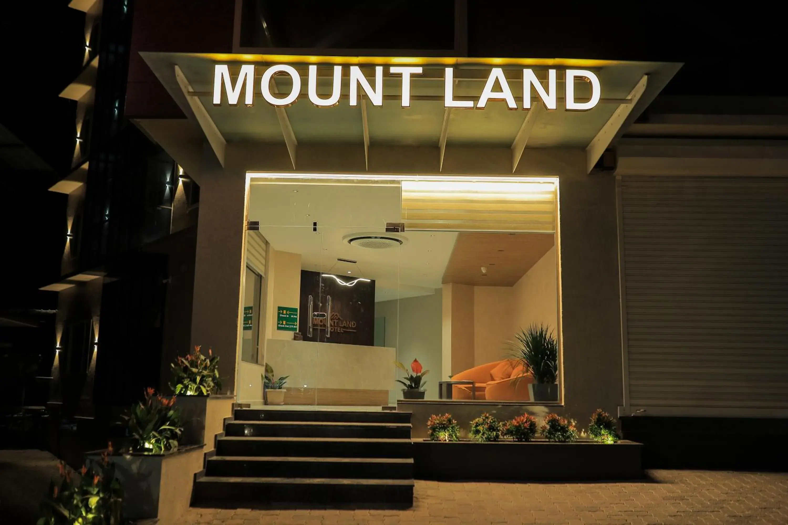 Mount Land Mount Land
