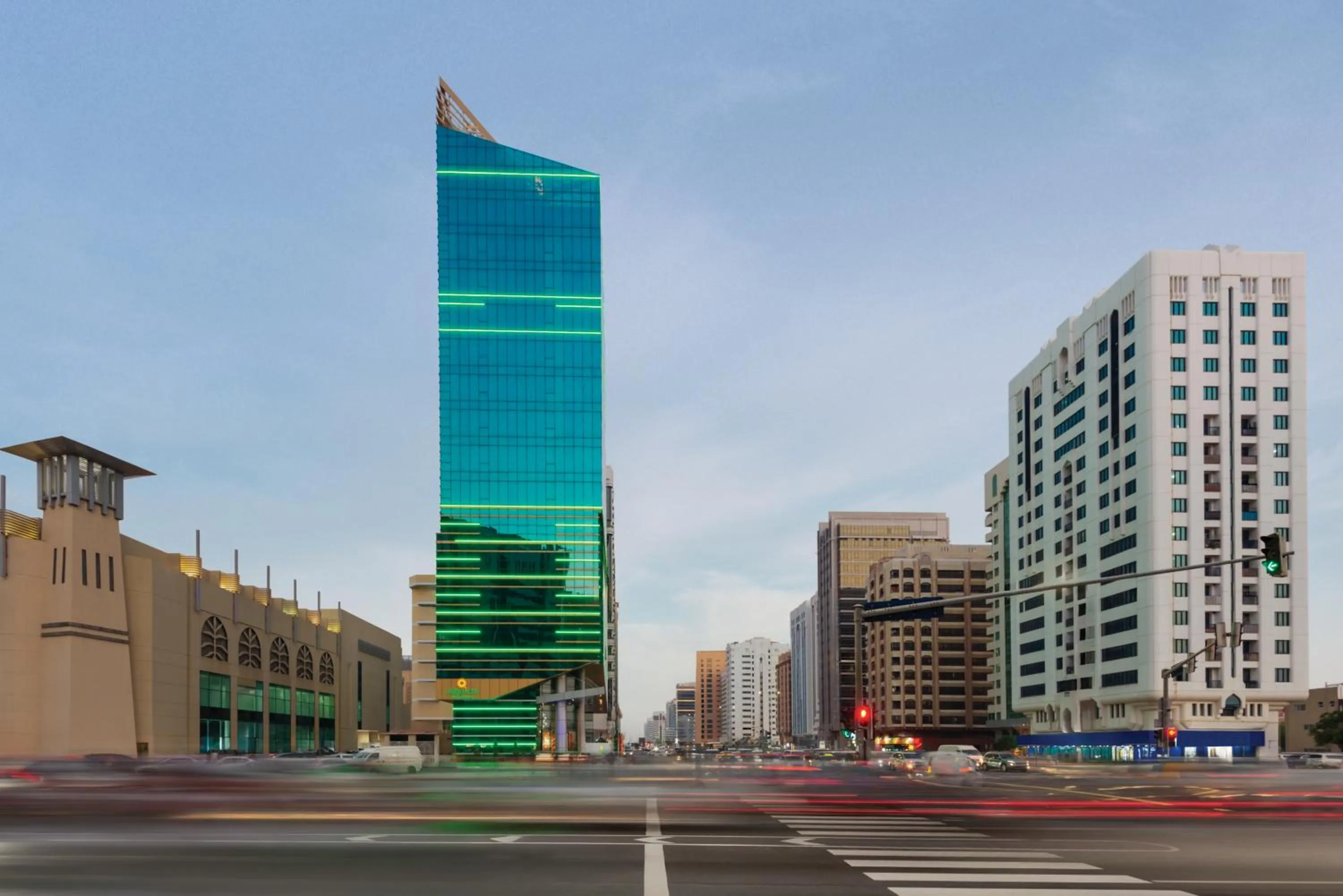 Property building in La Quinta by Wyndham Abu Dhabi Al Wahda