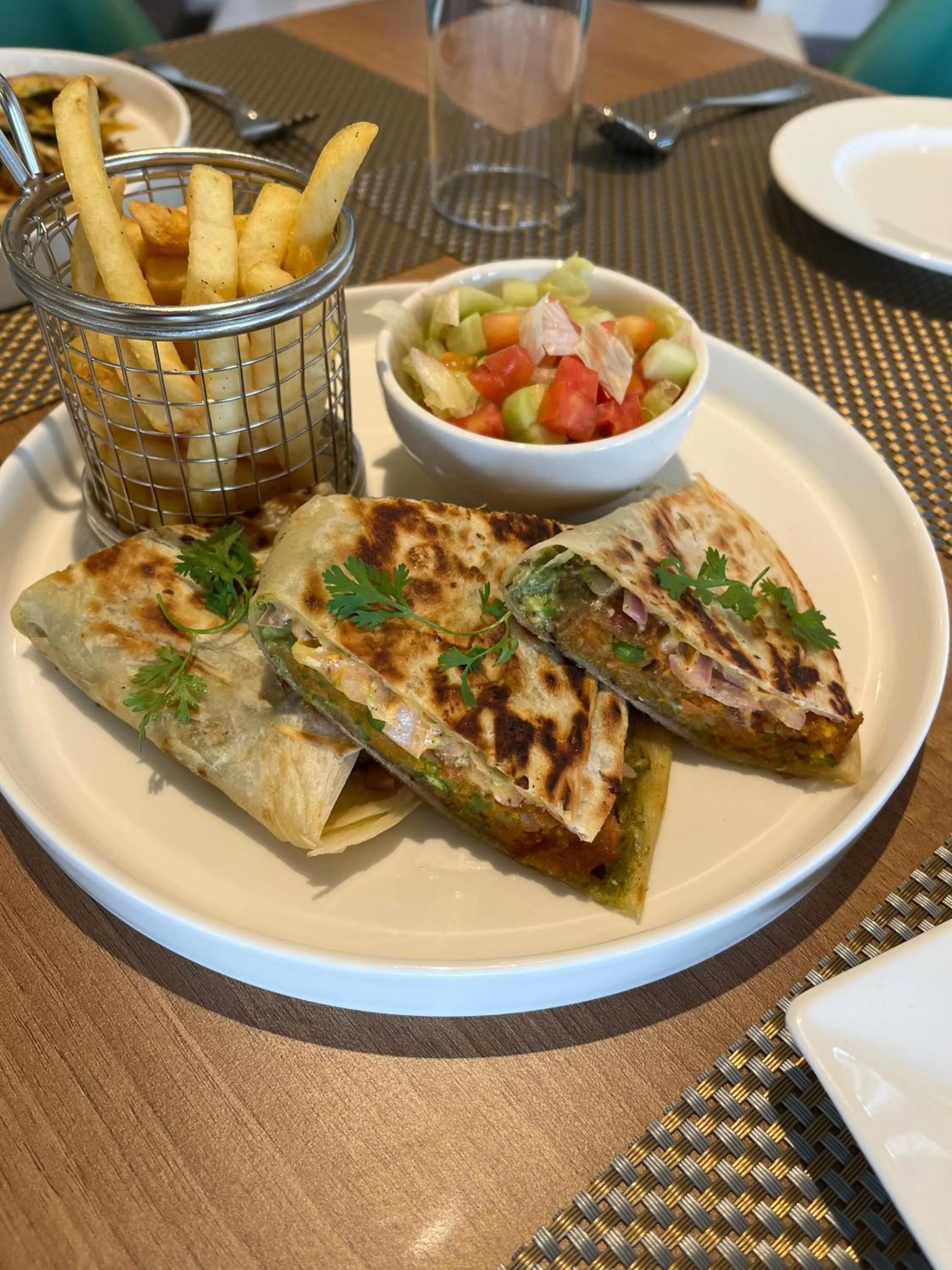 Food in O'NEST Elite