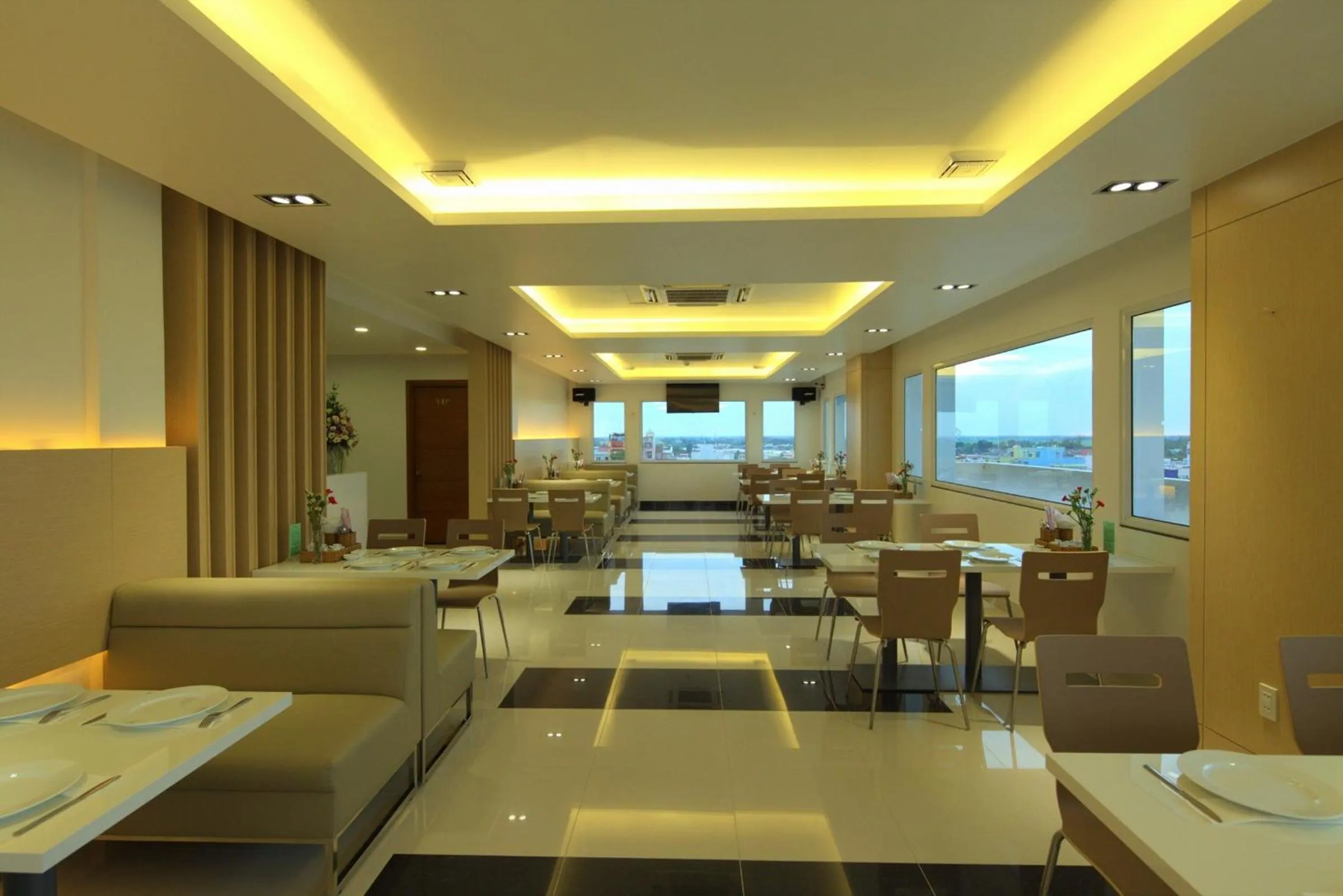 Lobby or reception in Hung Cuong Hotel