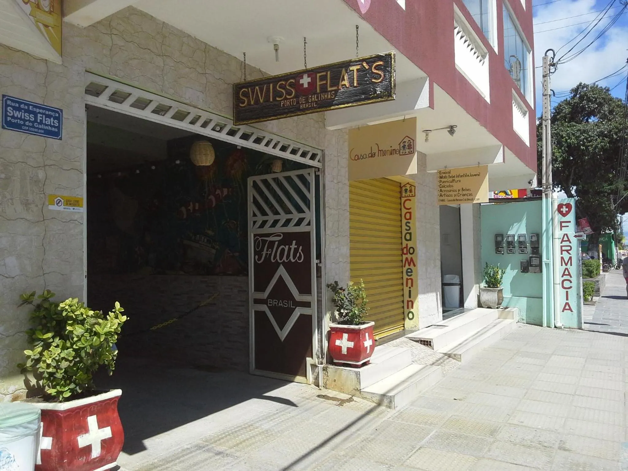 Facade/entrance in Swiss Flats