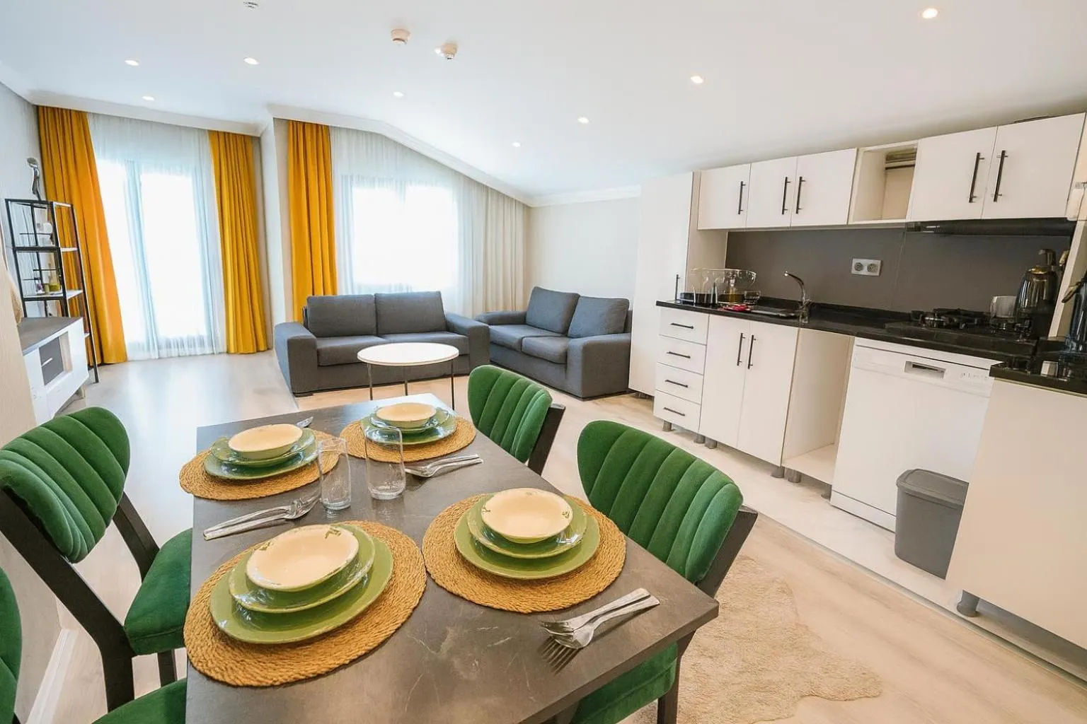 Kitchen or kitchenette in Casa Florya Suites