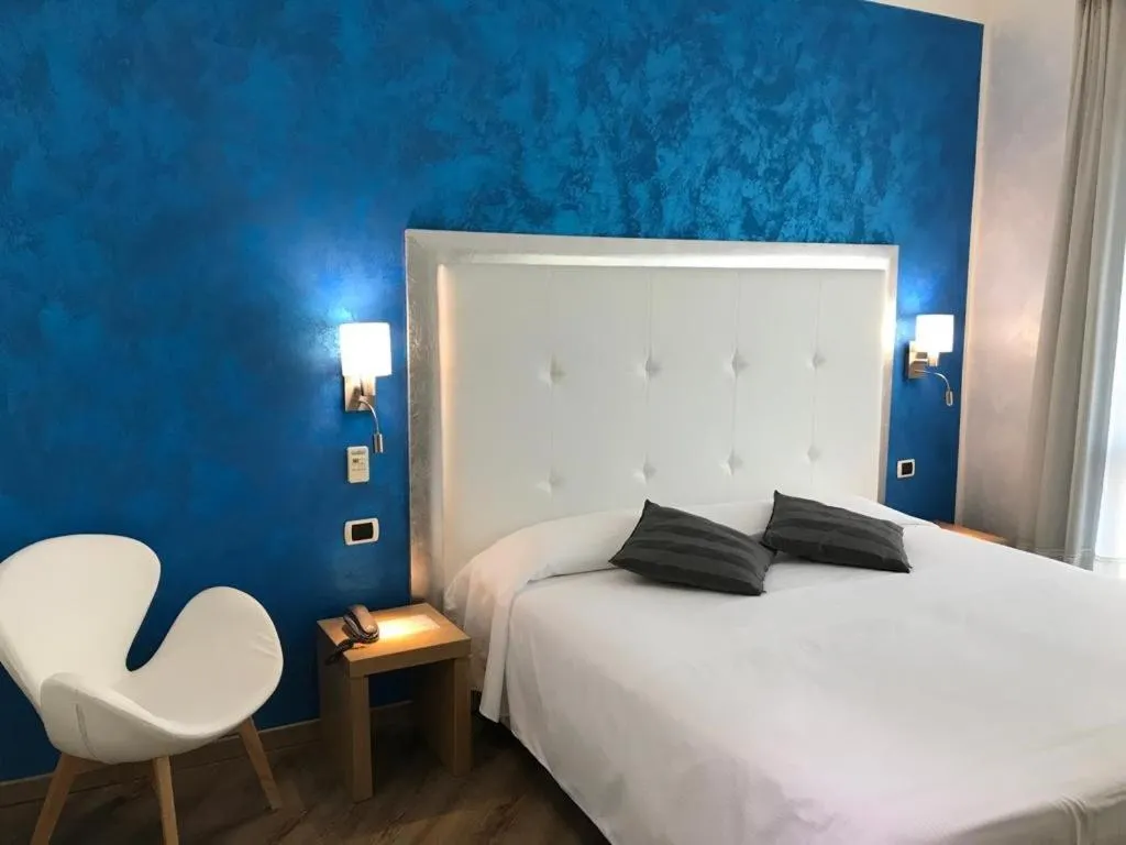 Photo of the whole room, Bed in Hotel Europa