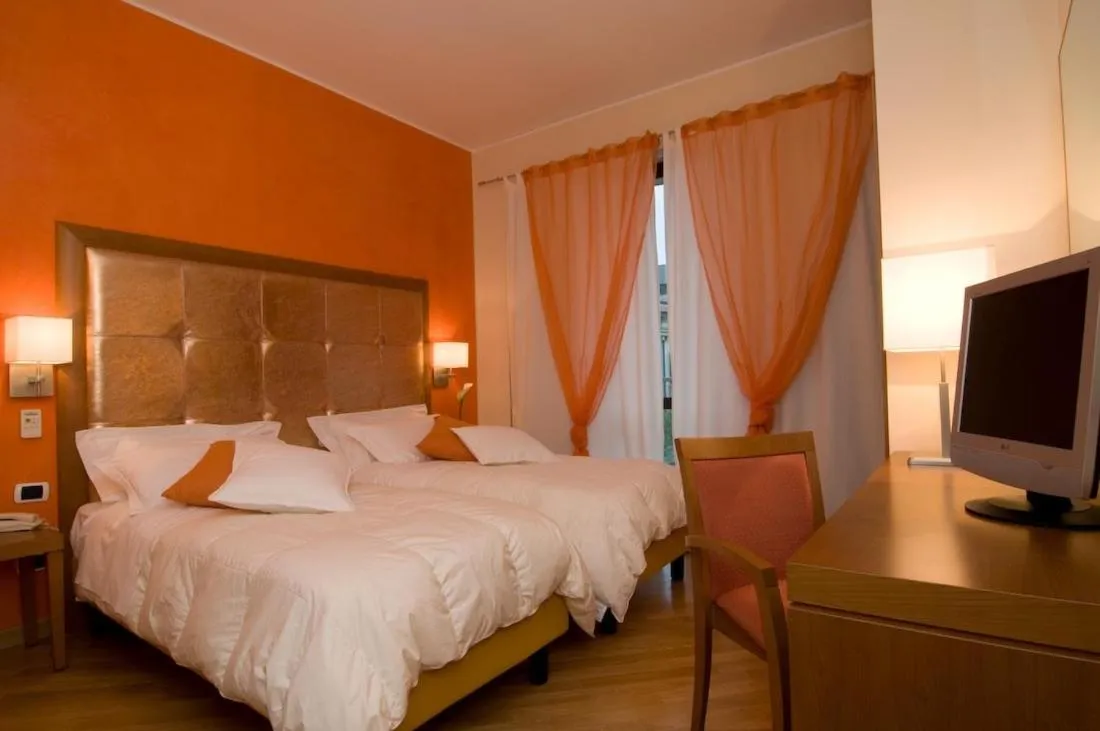 Photo of the whole room, Bed in Hotel Europa