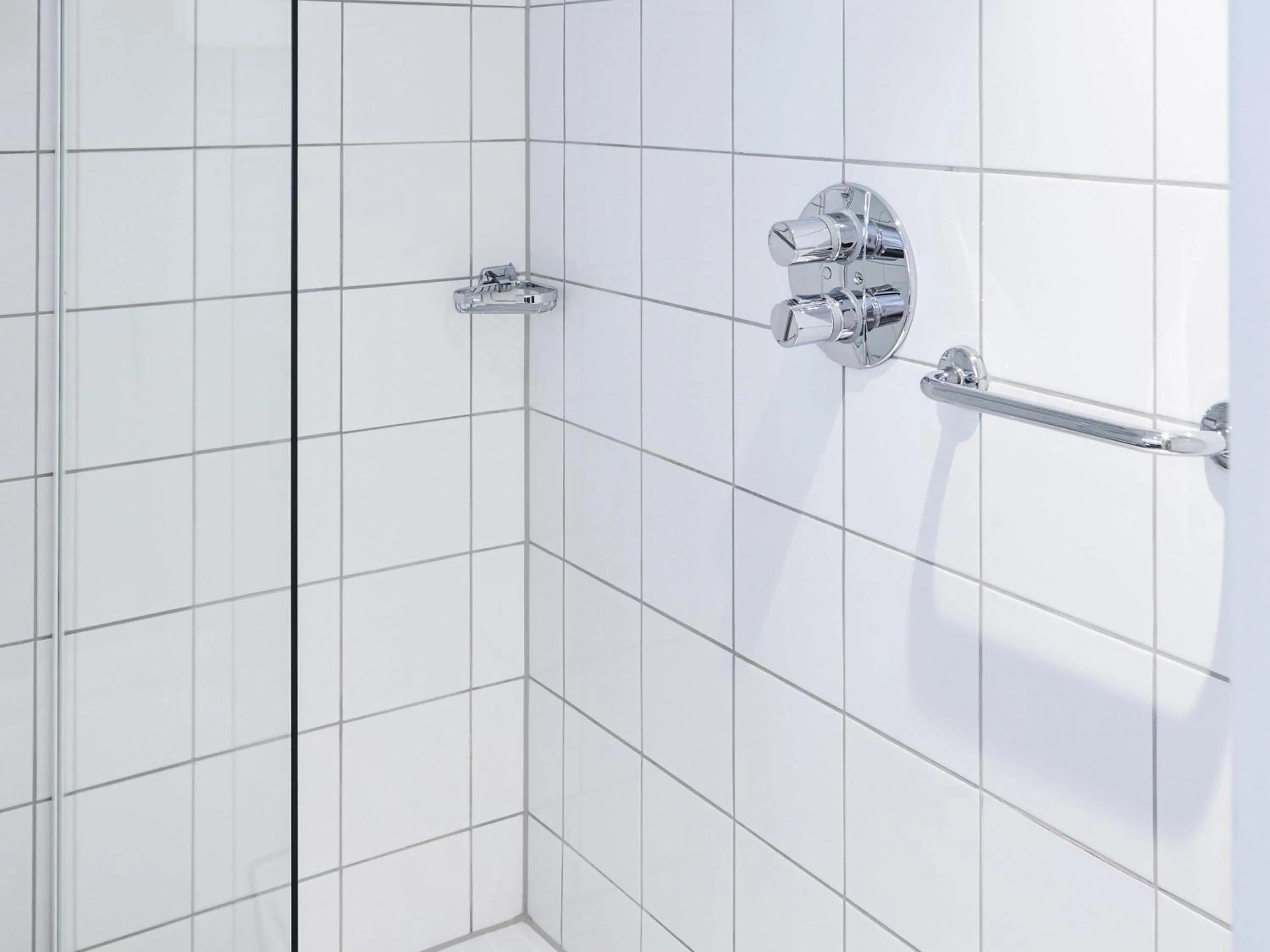 Bedroom in Mercure Nottingham Sherwood