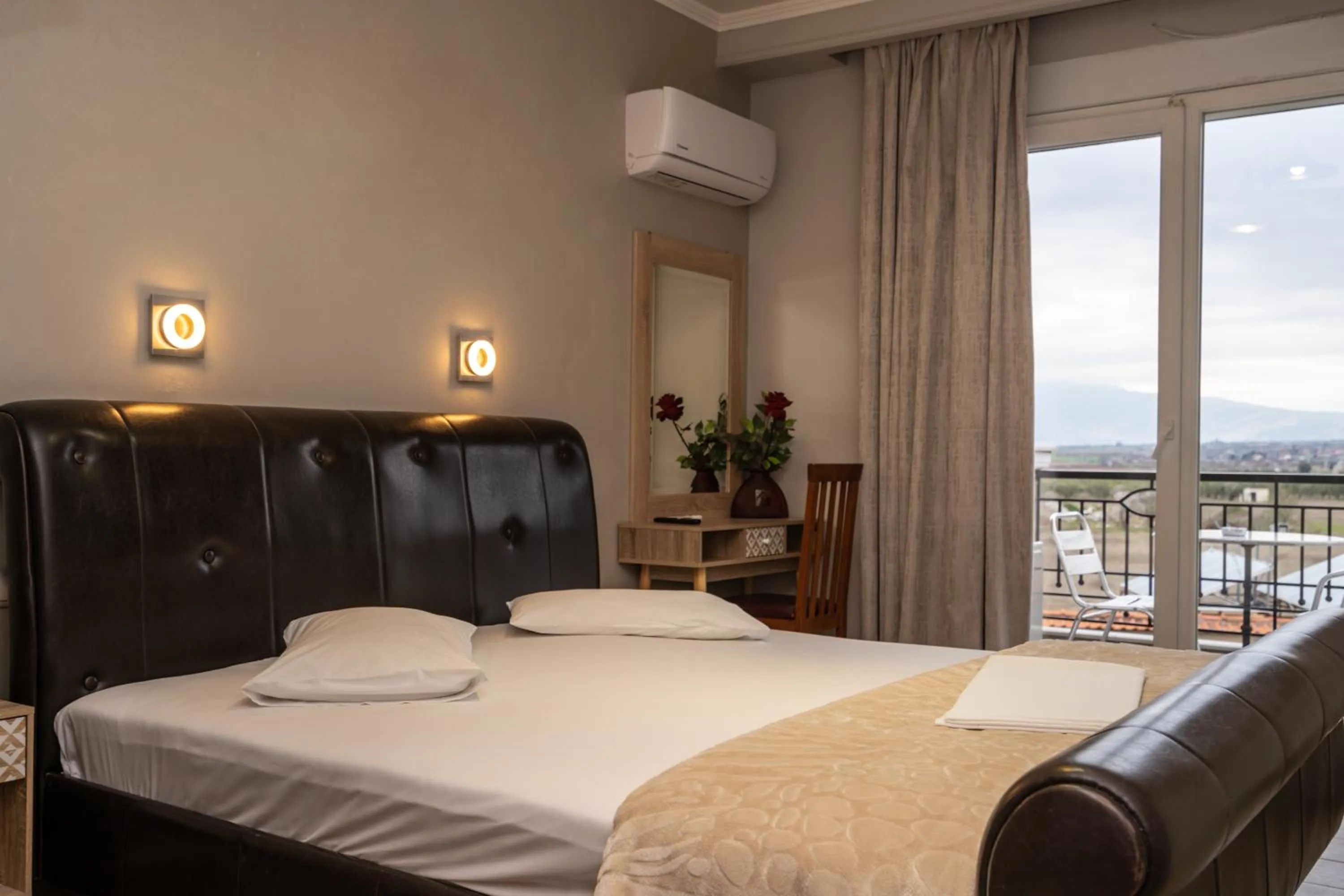 Bed in Hotel Epavlis