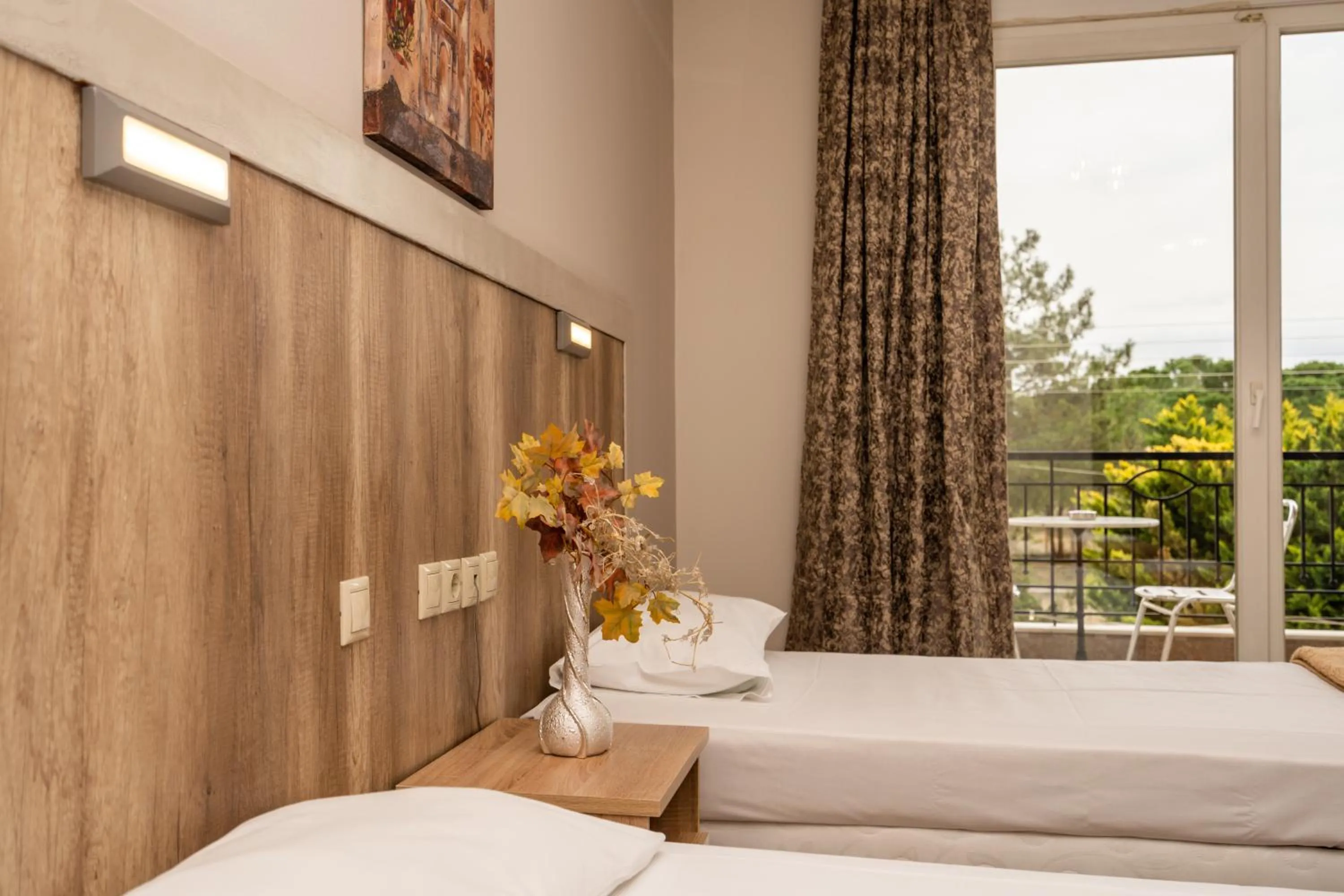 Bed in Hotel Epavlis